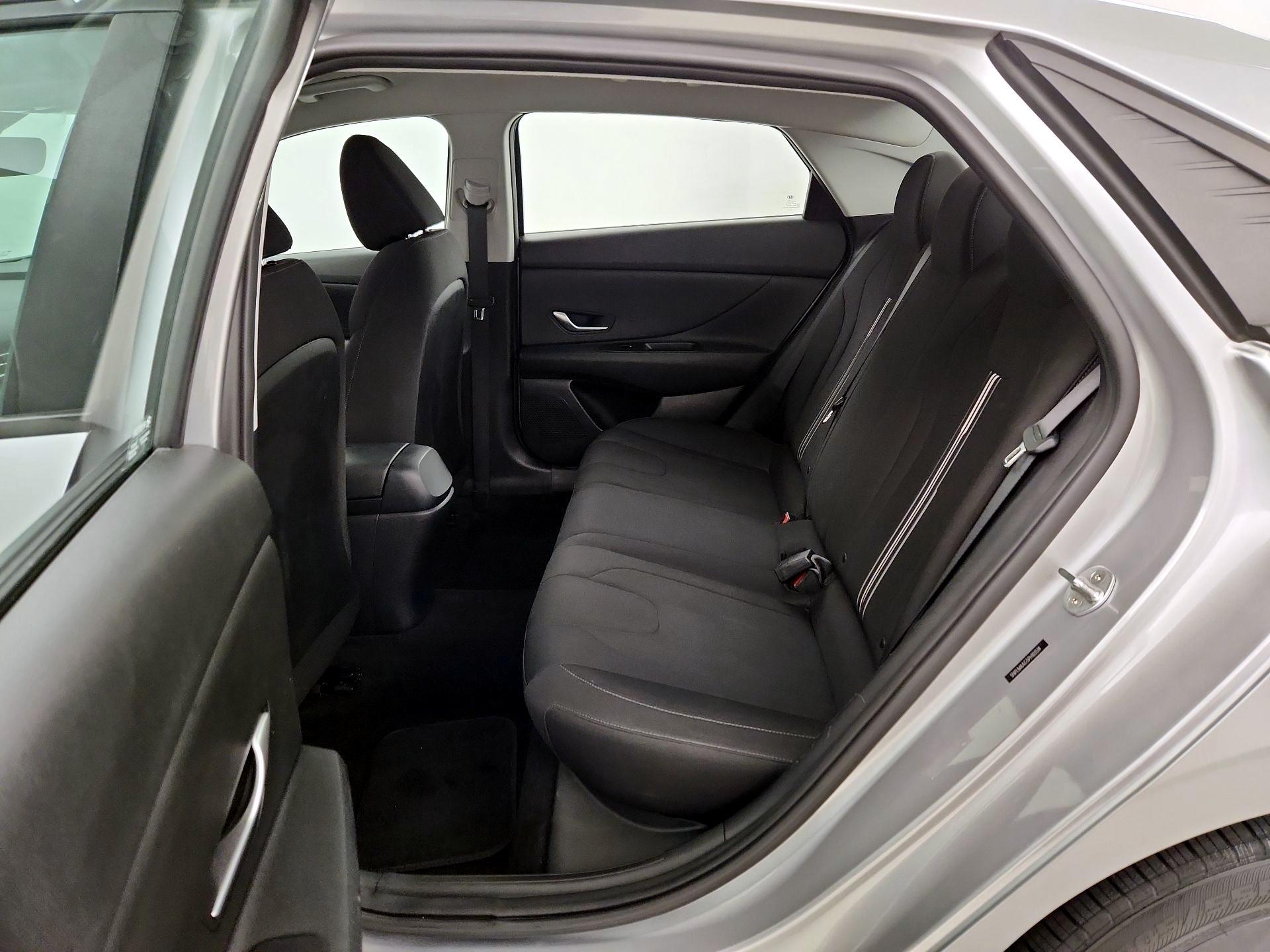 Thumbnail: 2023 Hyundai Elantra - 20