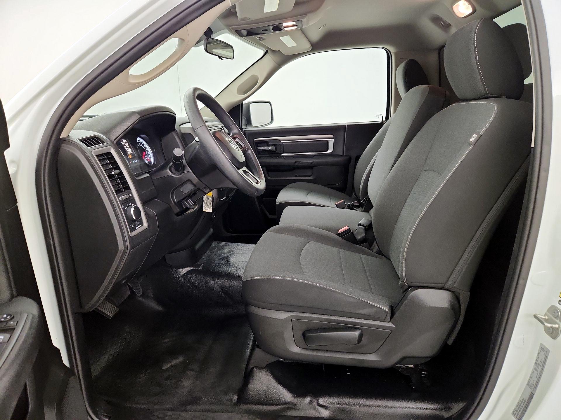 Thumbnail: 2023 RAM 1500 Classic - 11