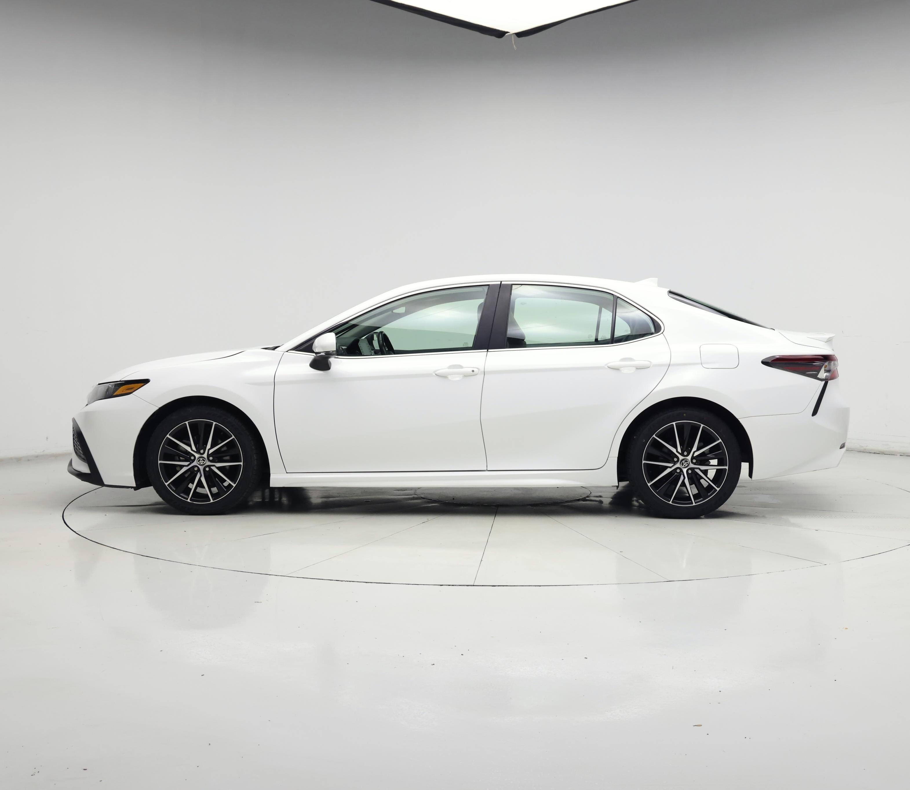 Thumbnail: 2023 Toyota Camry - 3