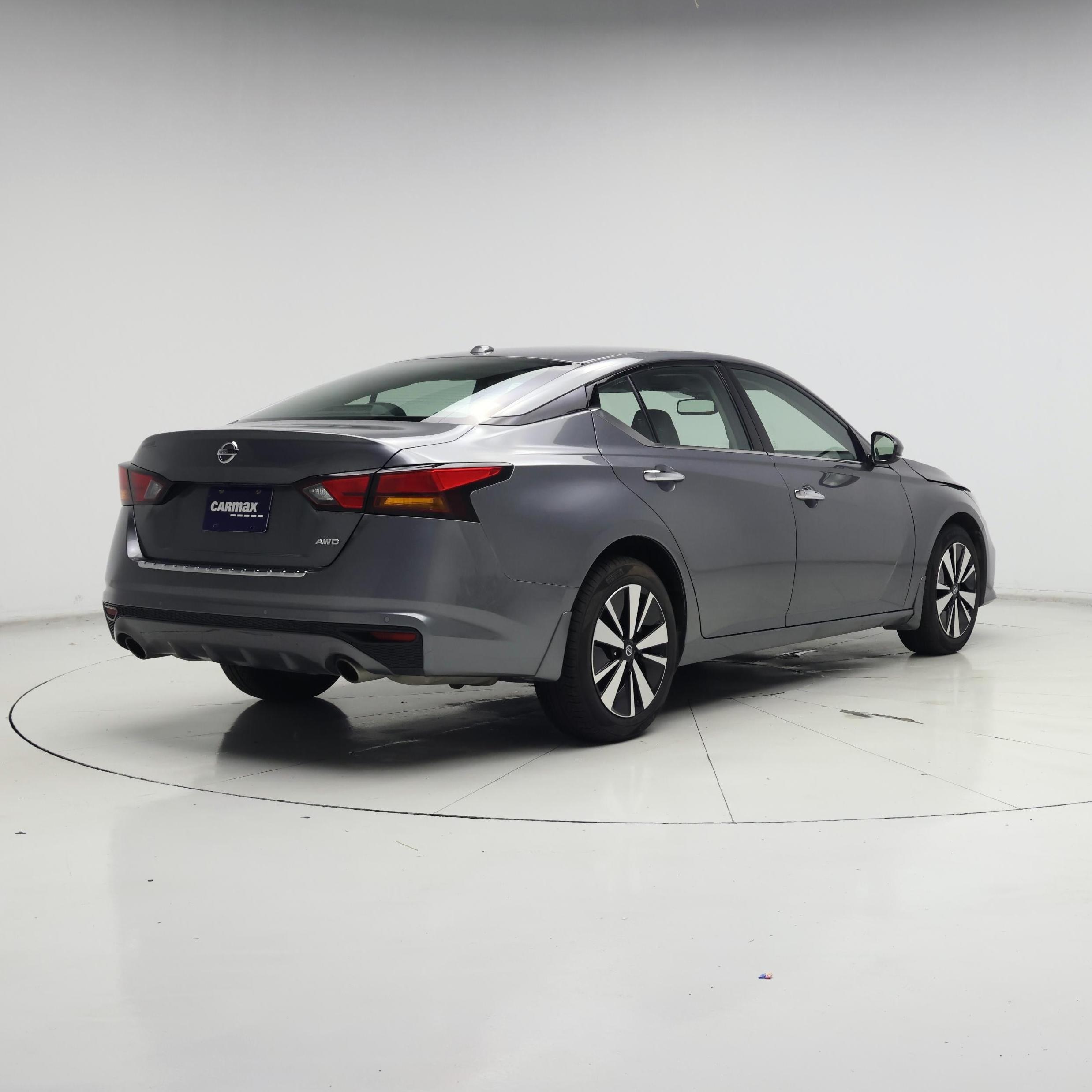 Thumbnail: 2020 Nissan Altima - 8