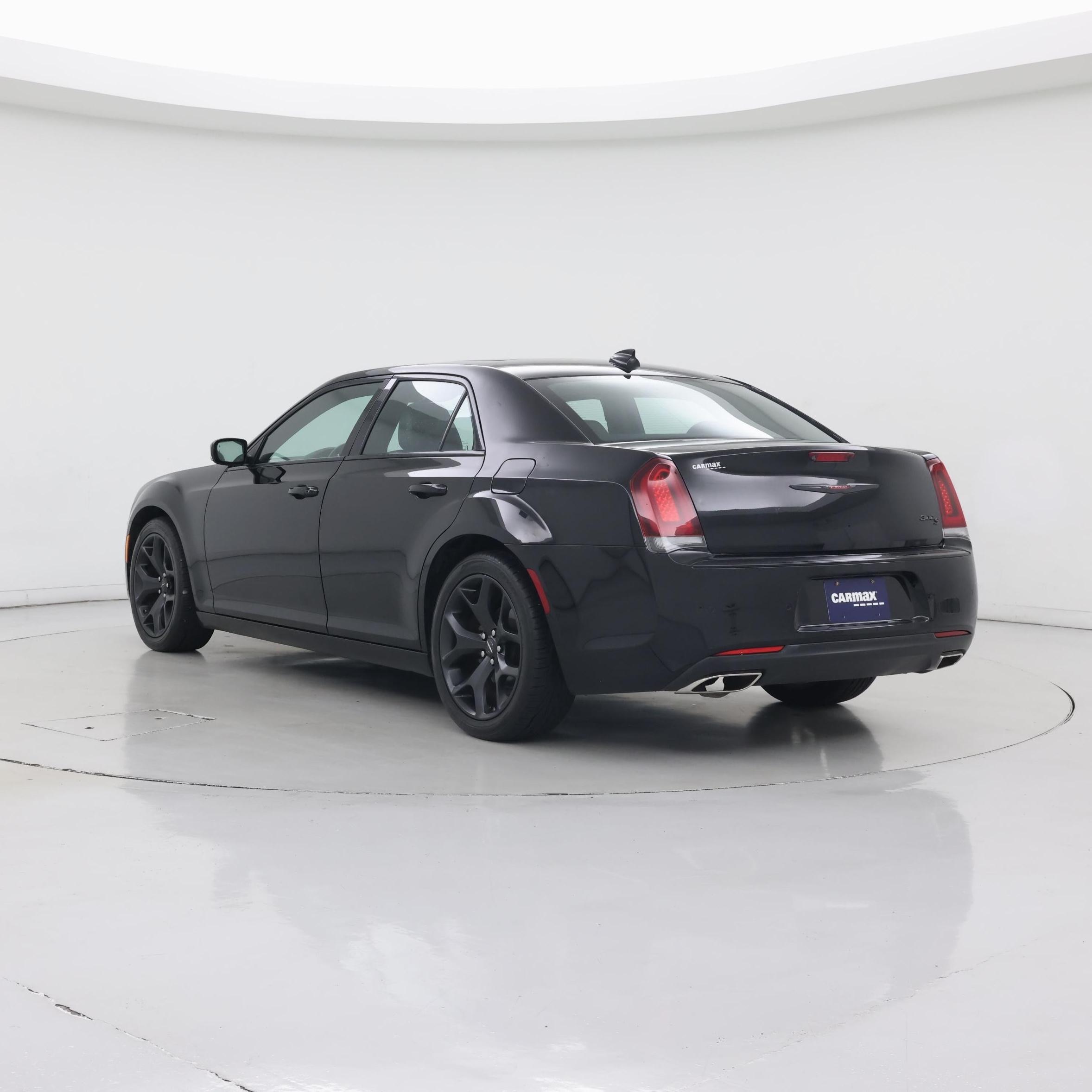 Thumbnail: 2022 Chrysler 300 - 2