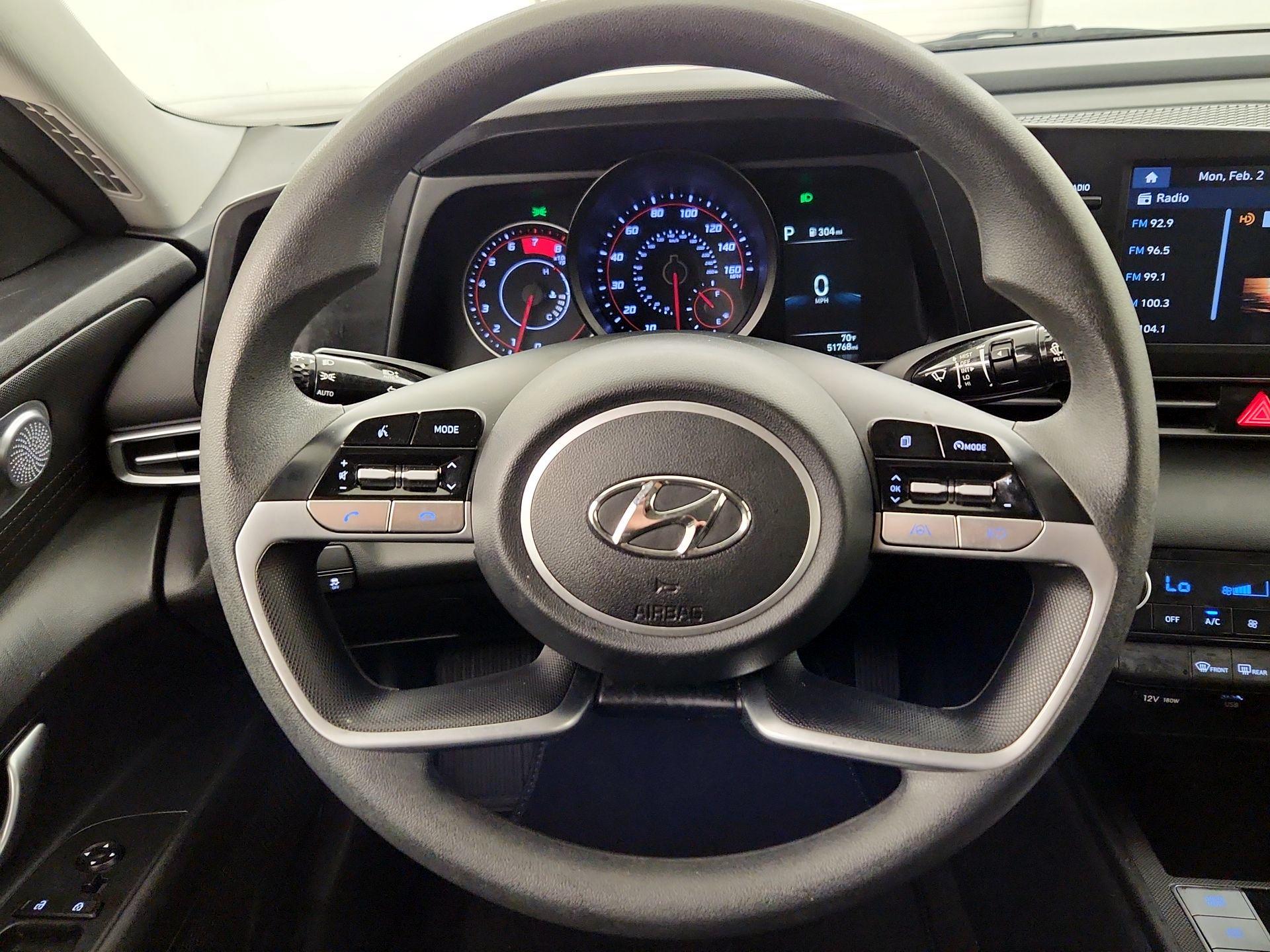 Thumbnail: 2023 Hyundai Elantra - 10