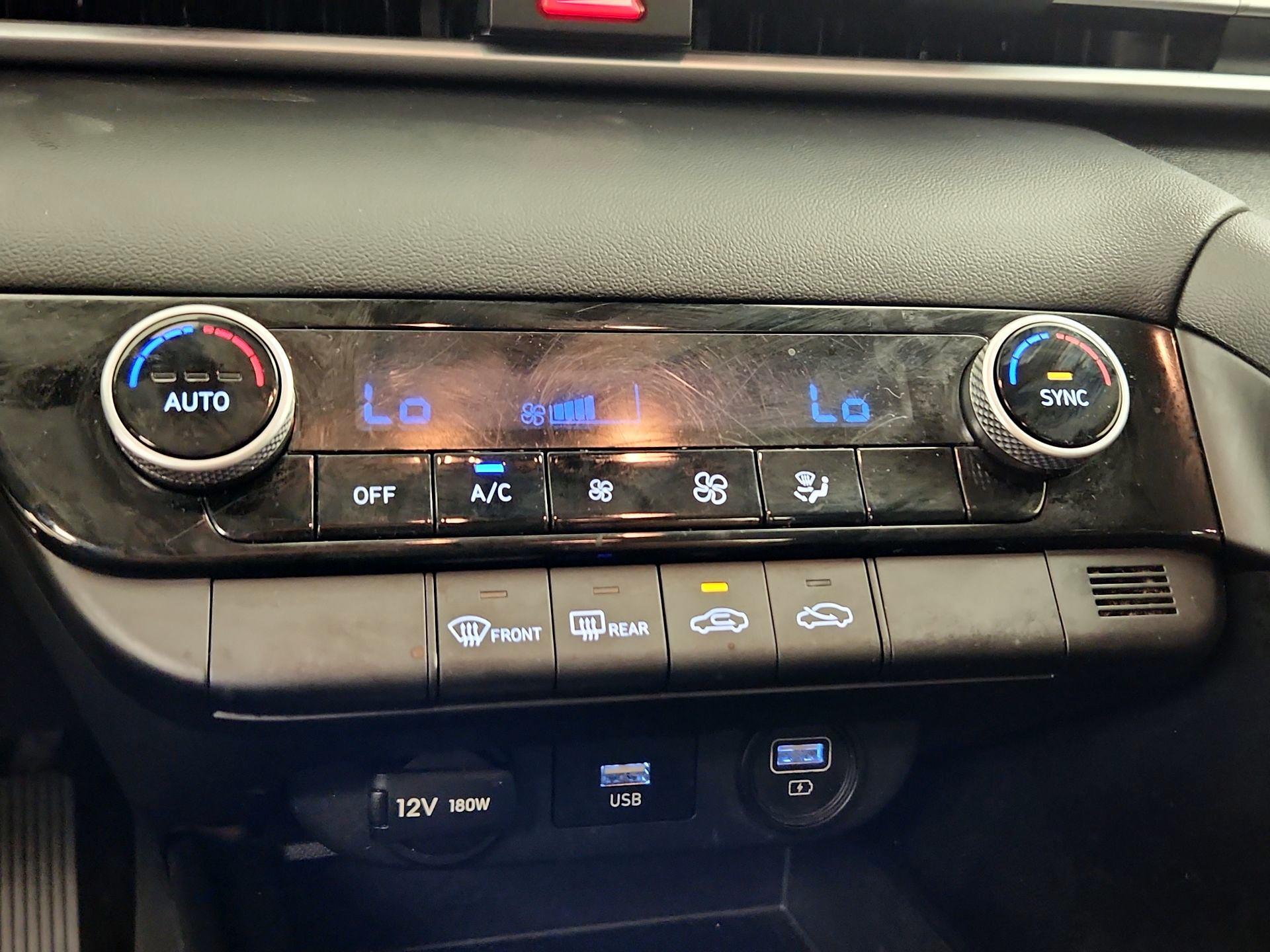 Thumbnail: 2023 Hyundai Elantra - 16