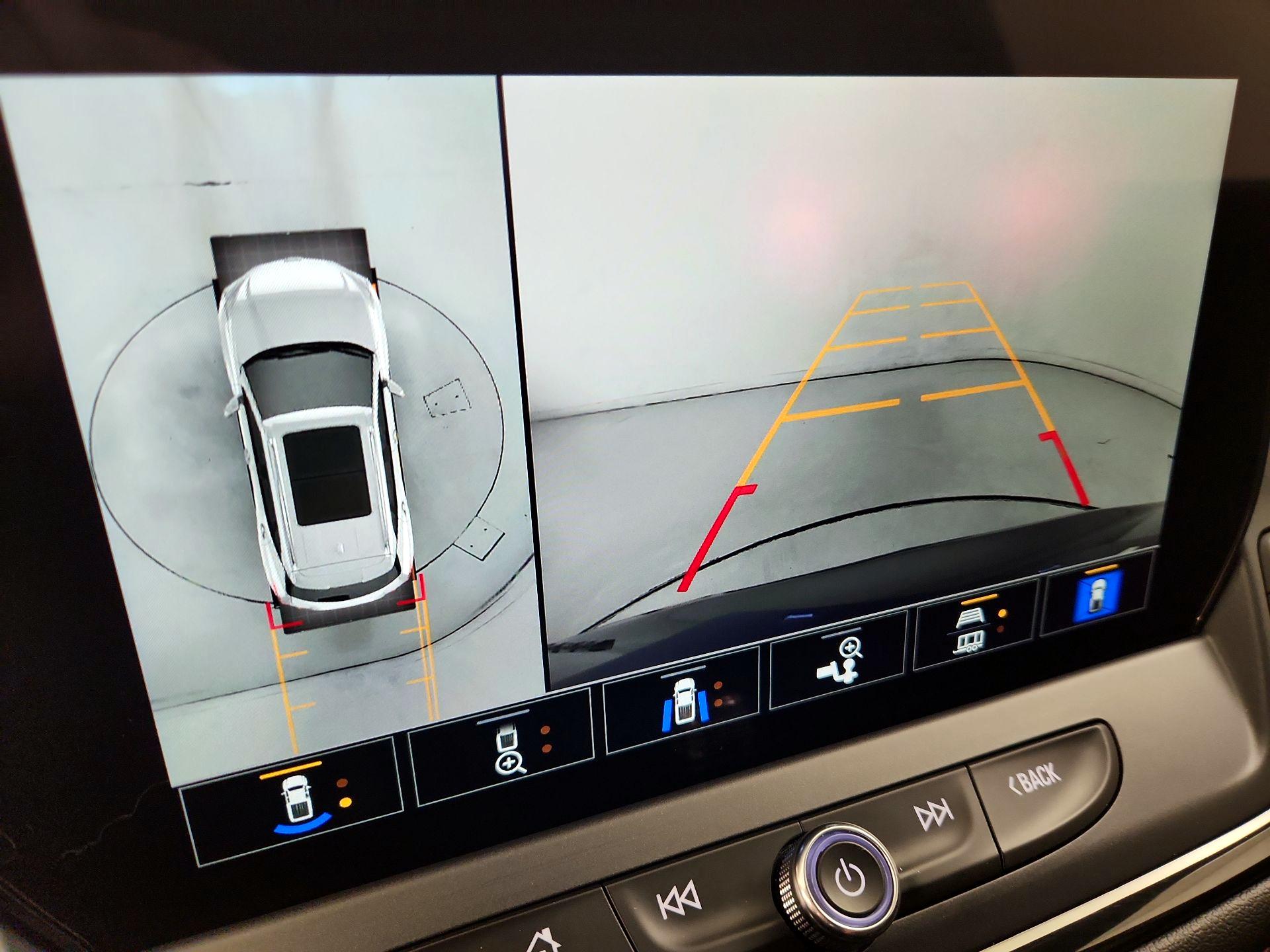 Thumbnail: 2023 Chevrolet Blazer - 14