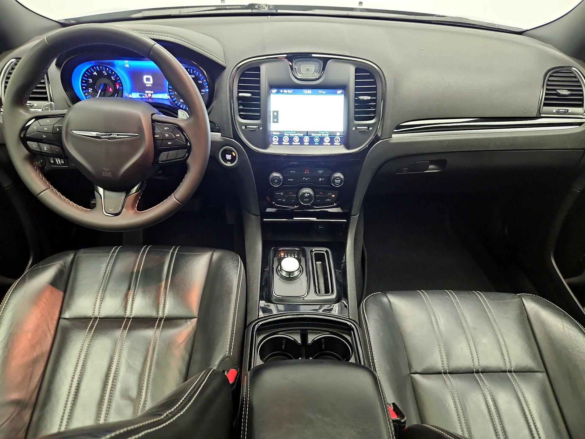 Thumbnail: 2023 Chrysler 300 - 9