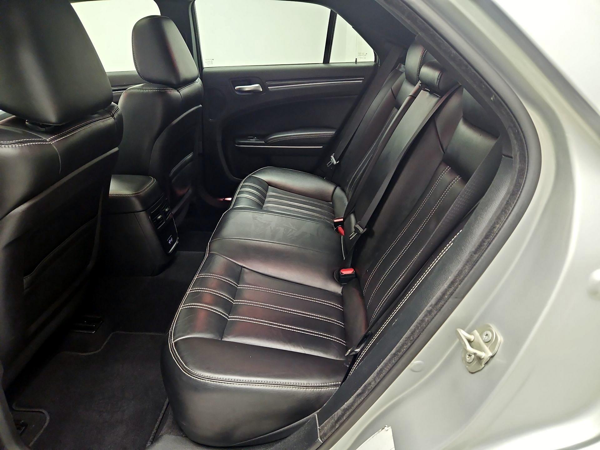 Thumbnail: 2023 Chrysler 300 - 20