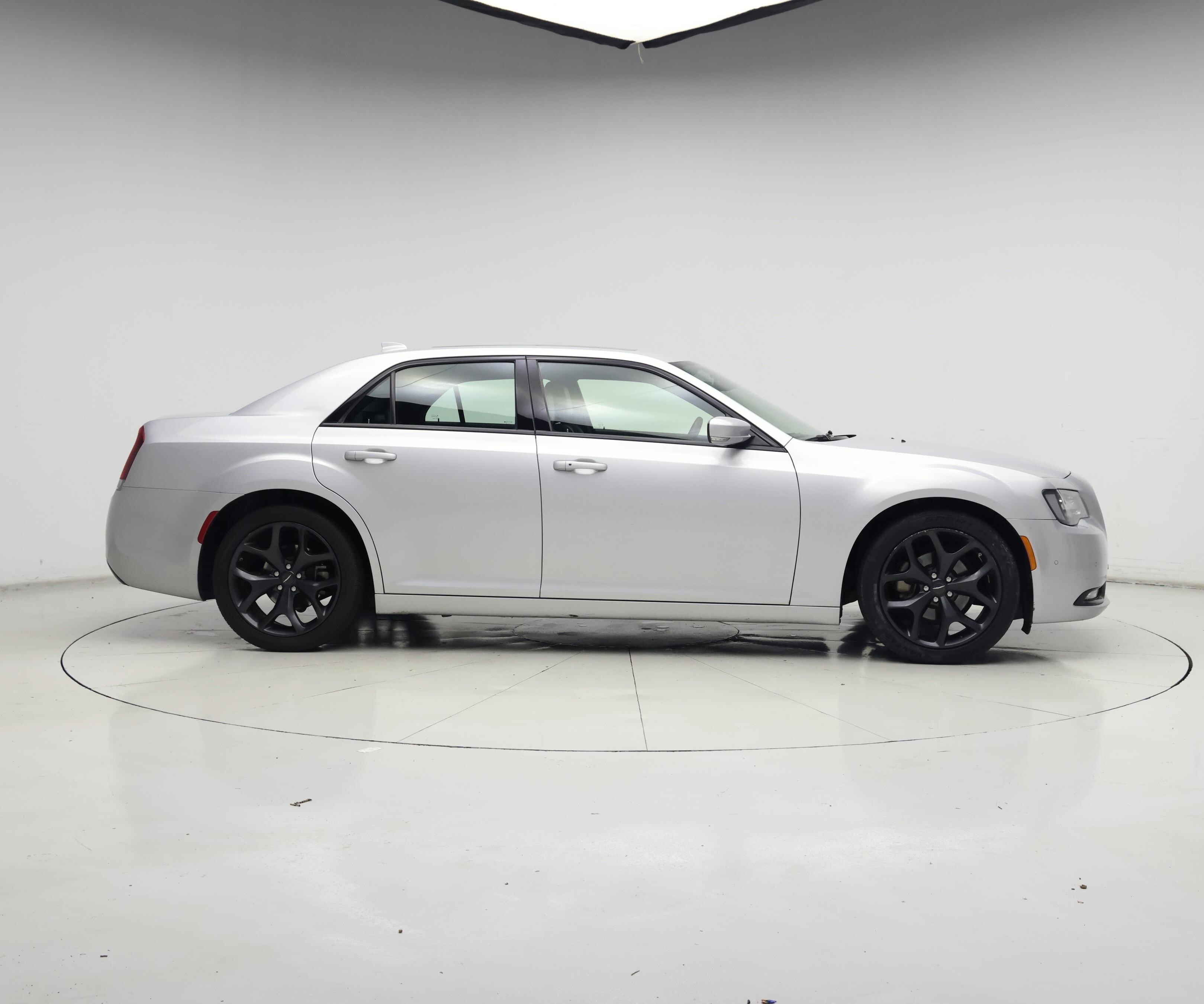 Thumbnail: 2023 Chrysler 300 - 7