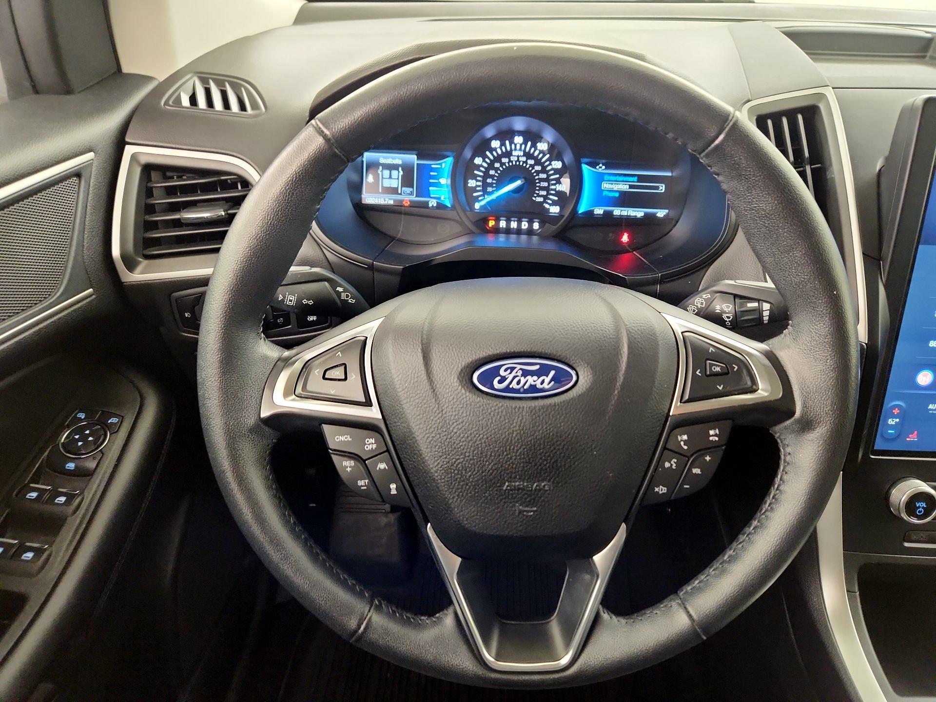 Thumbnail: 2023 Ford Edge - 10