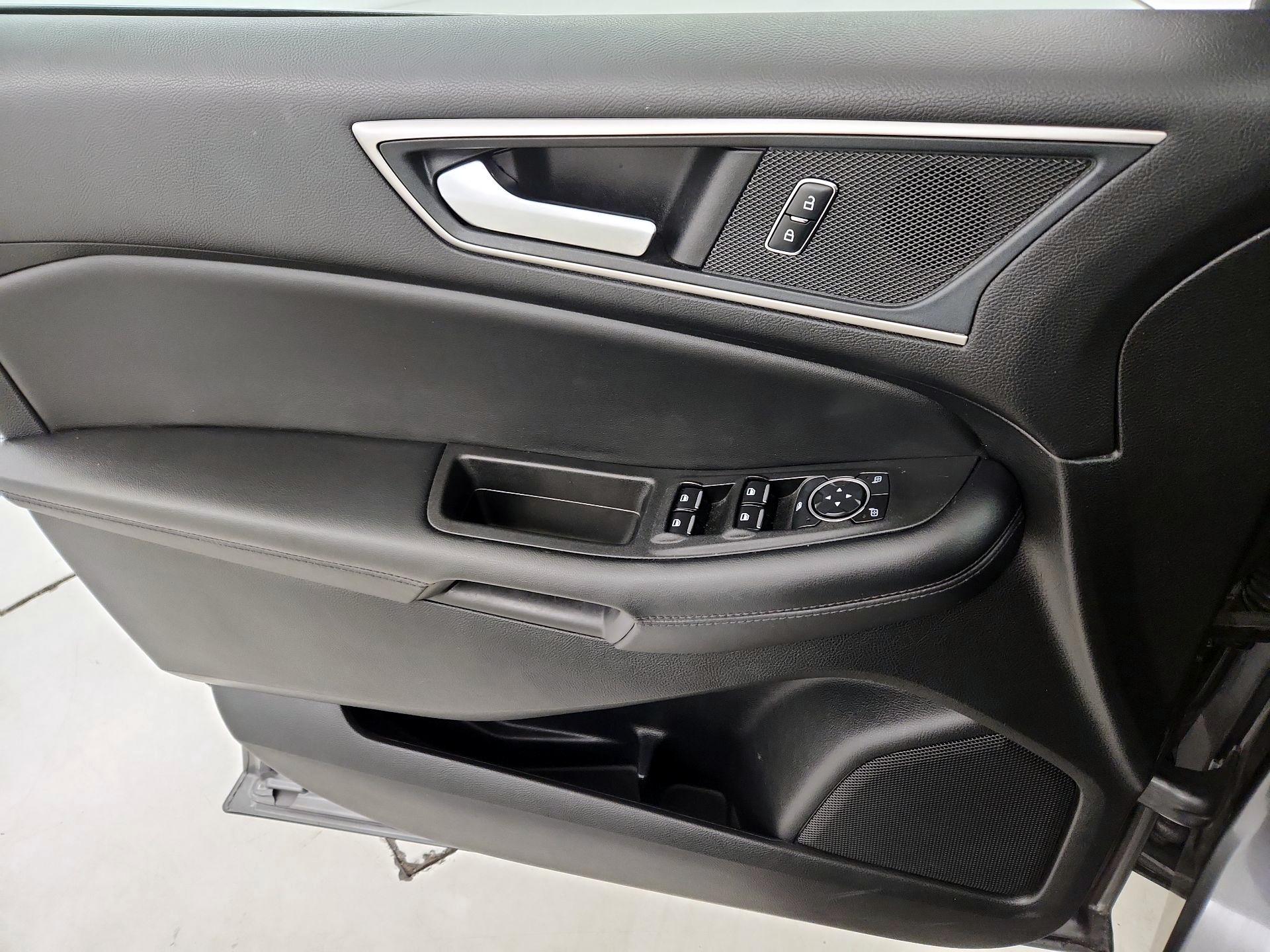 Thumbnail: 2023 Ford Edge - 12