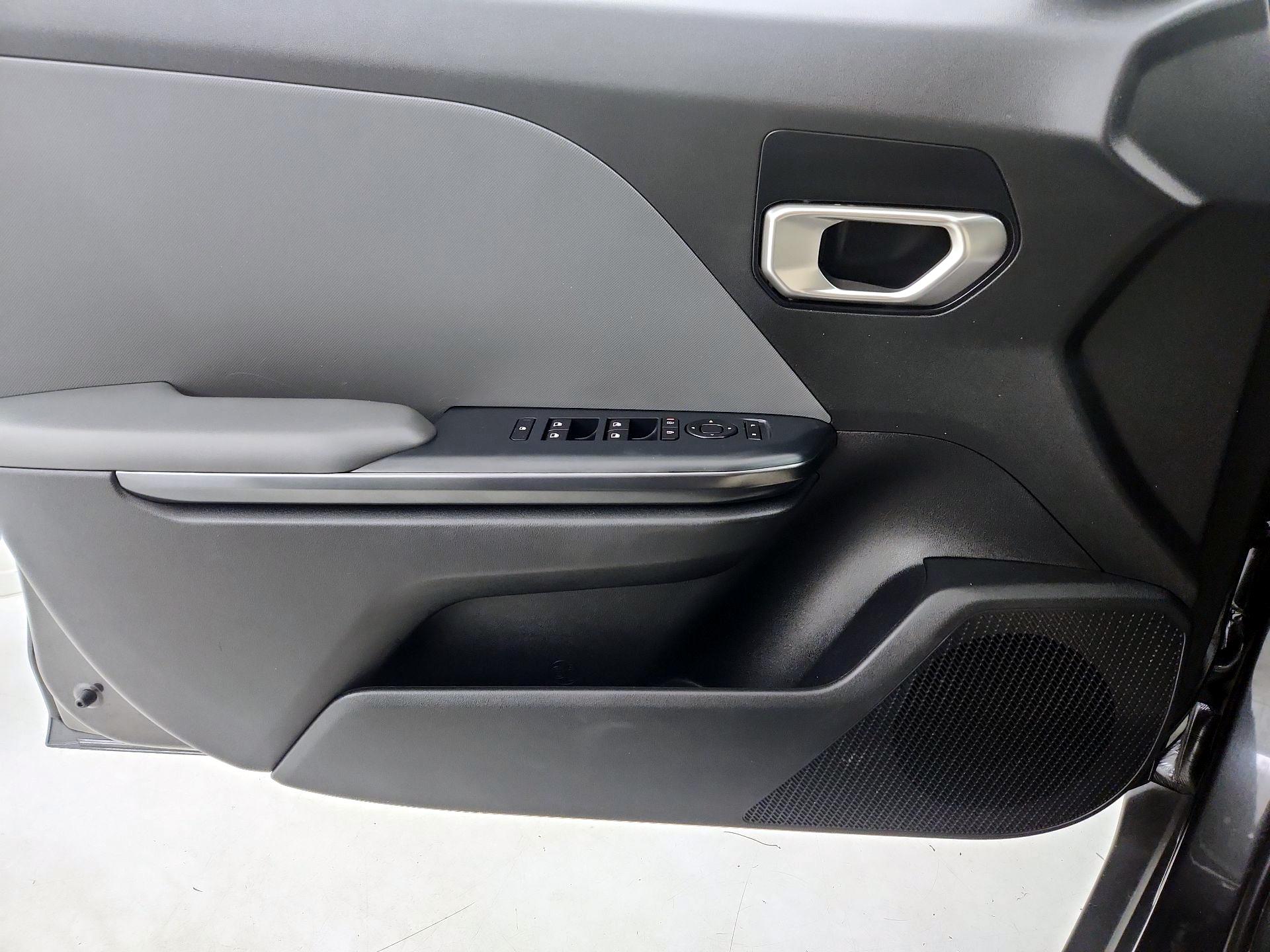 Thumbnail: 2025 Kia K4 - 12