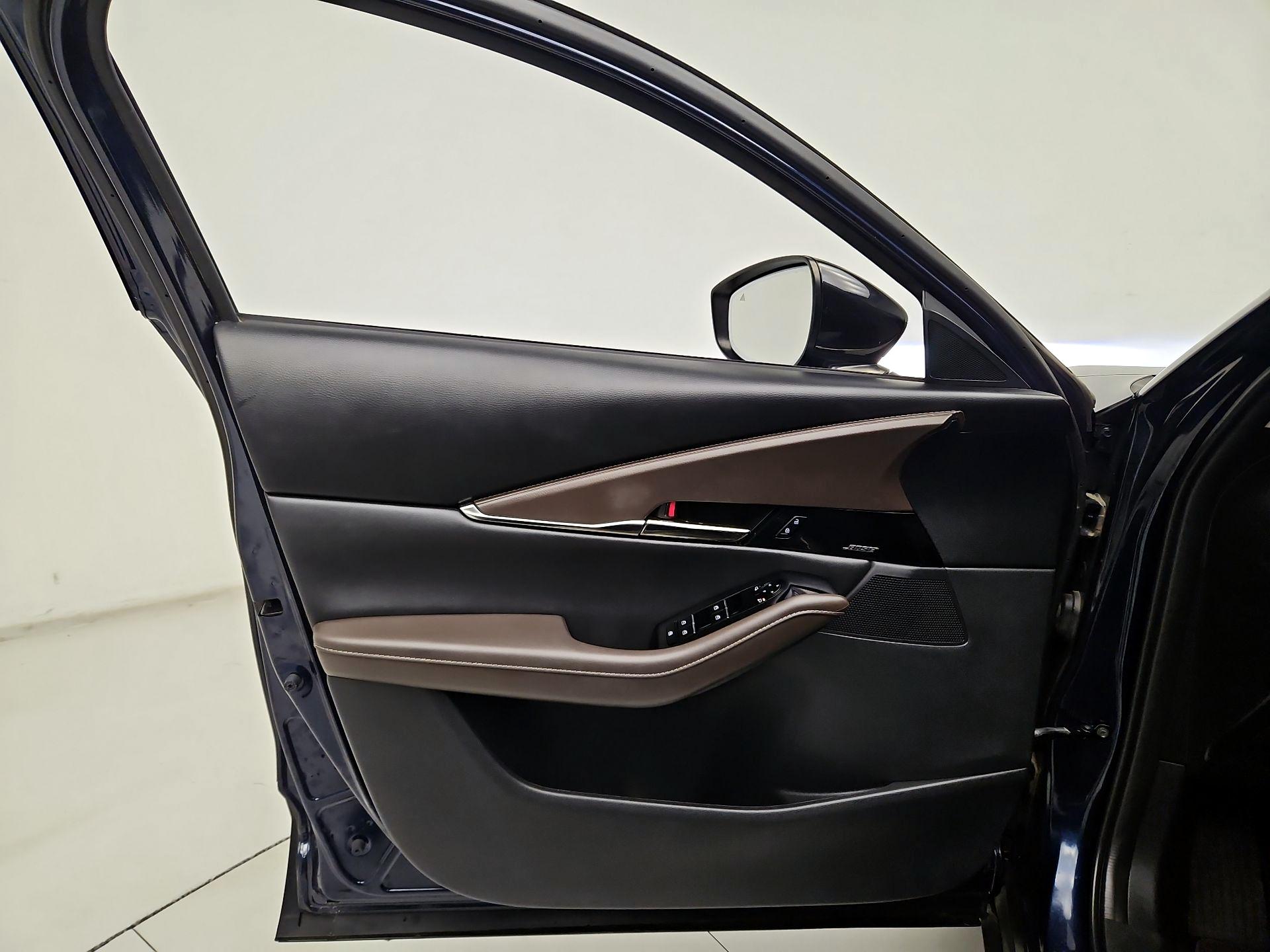 Thumbnail: 2023 Mazda CX-30 - 12