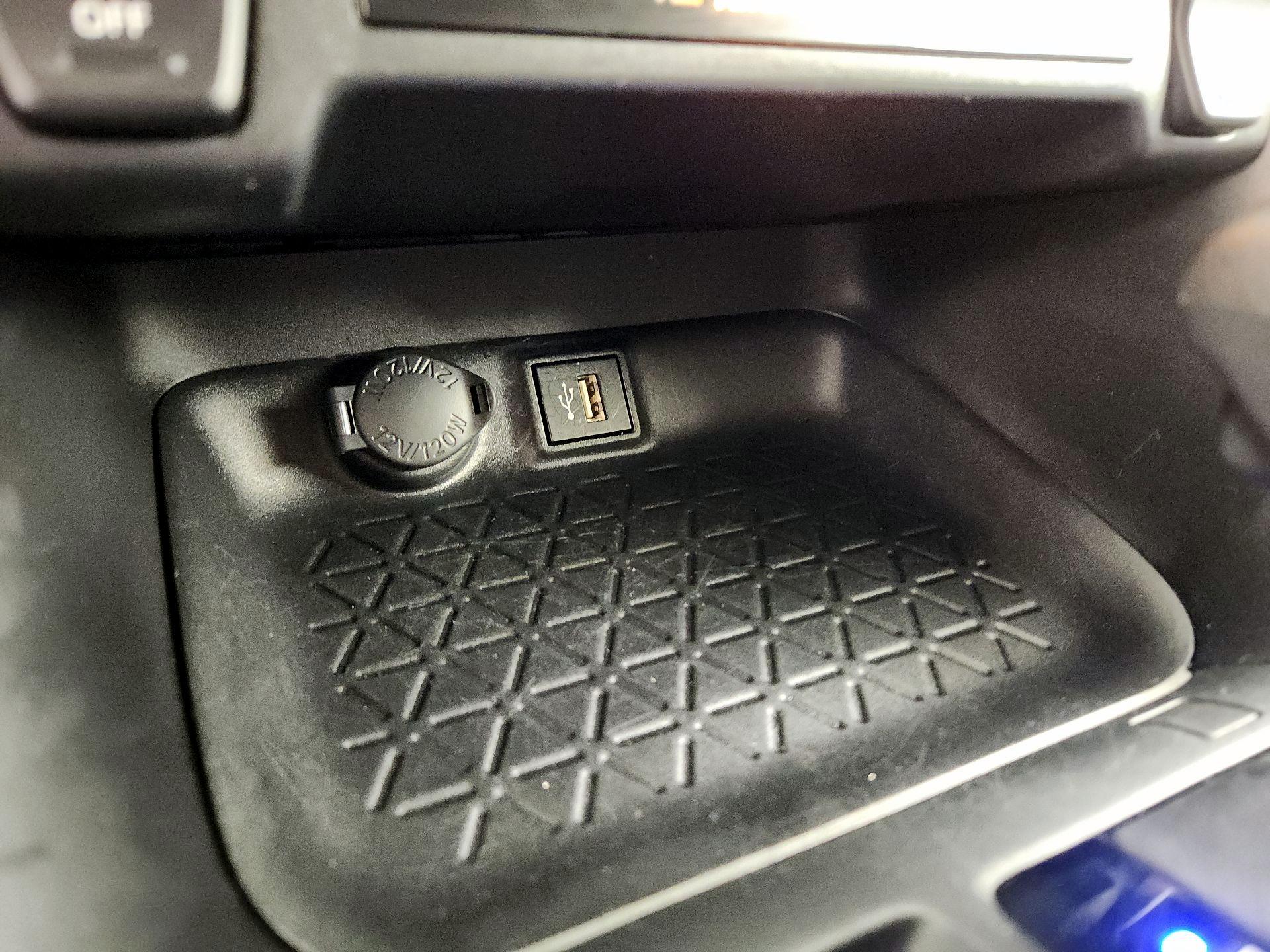 Thumbnail: 2024 Toyota RAV4 - 18