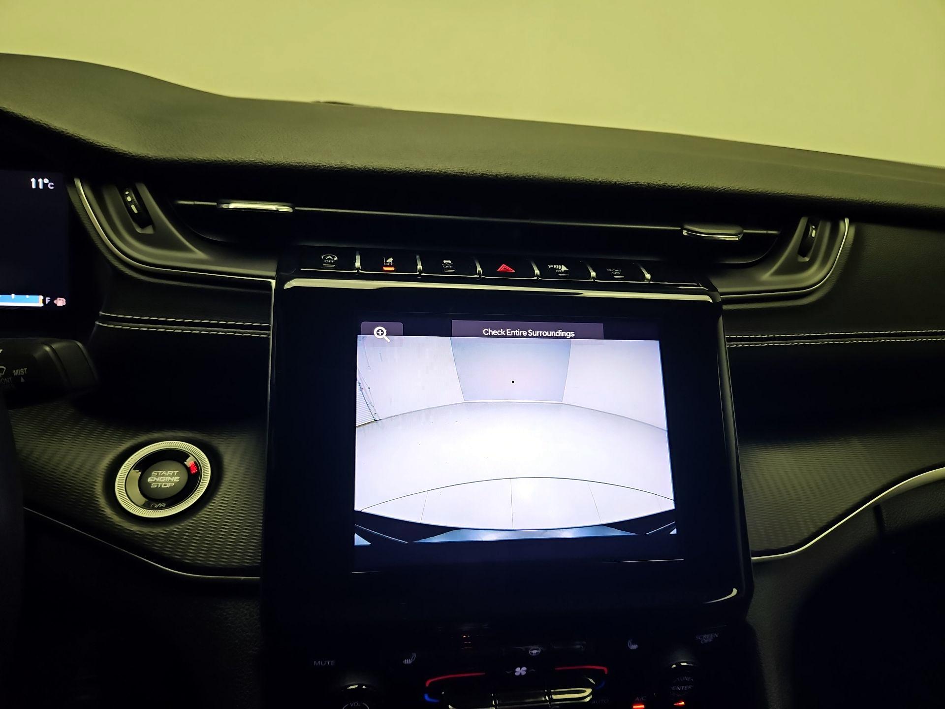 Thumbnail: 2023 Jeep Grand Cherokee - 14