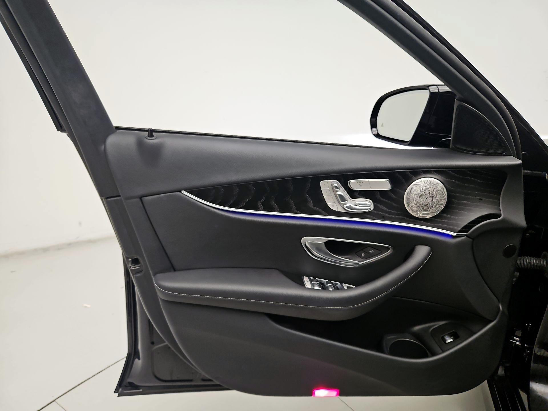 Thumbnail: 2022 Mercedes-Benz E-Class - 12