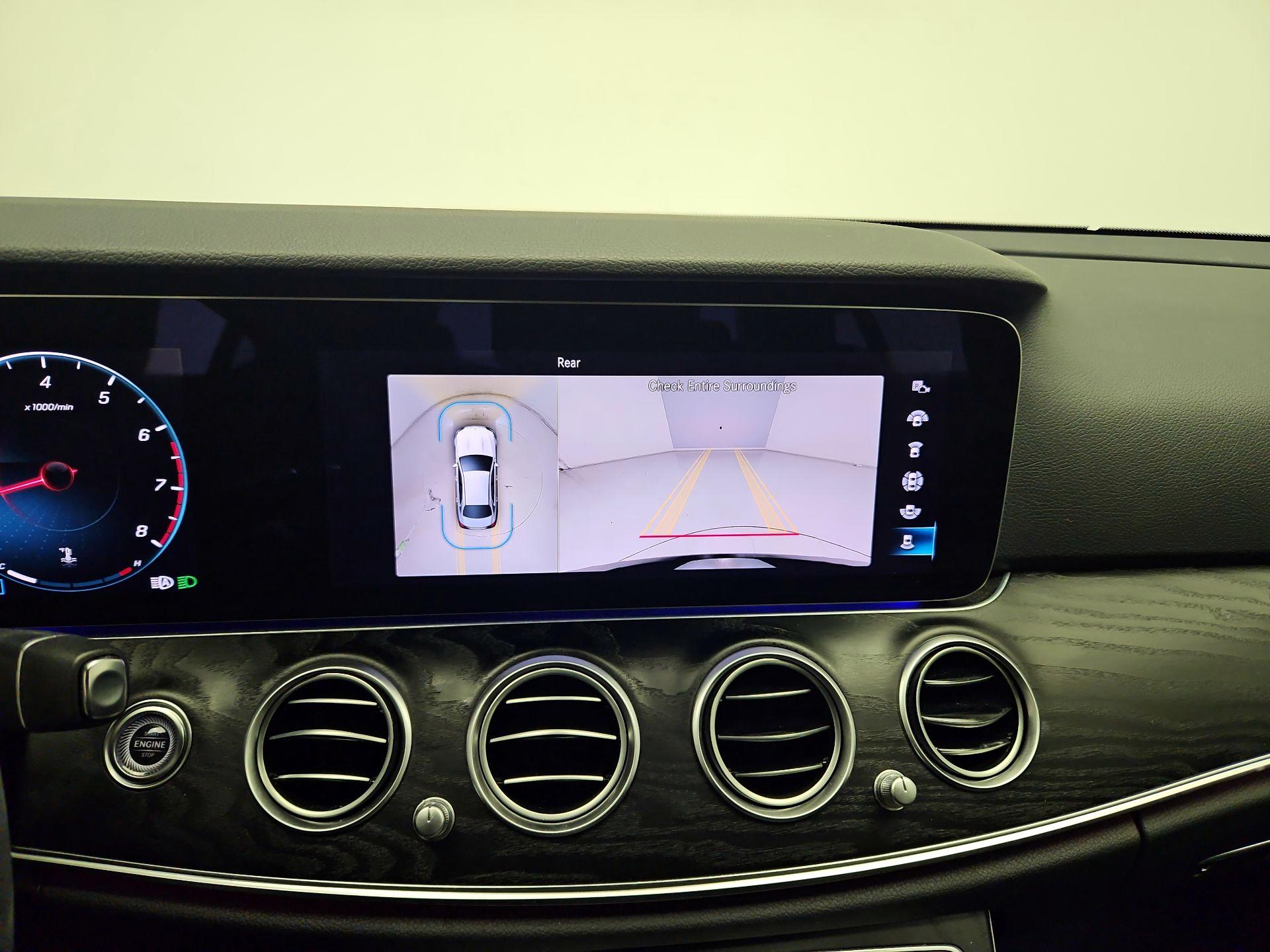 Thumbnail: 2022 Mercedes-Benz E-Class - 14