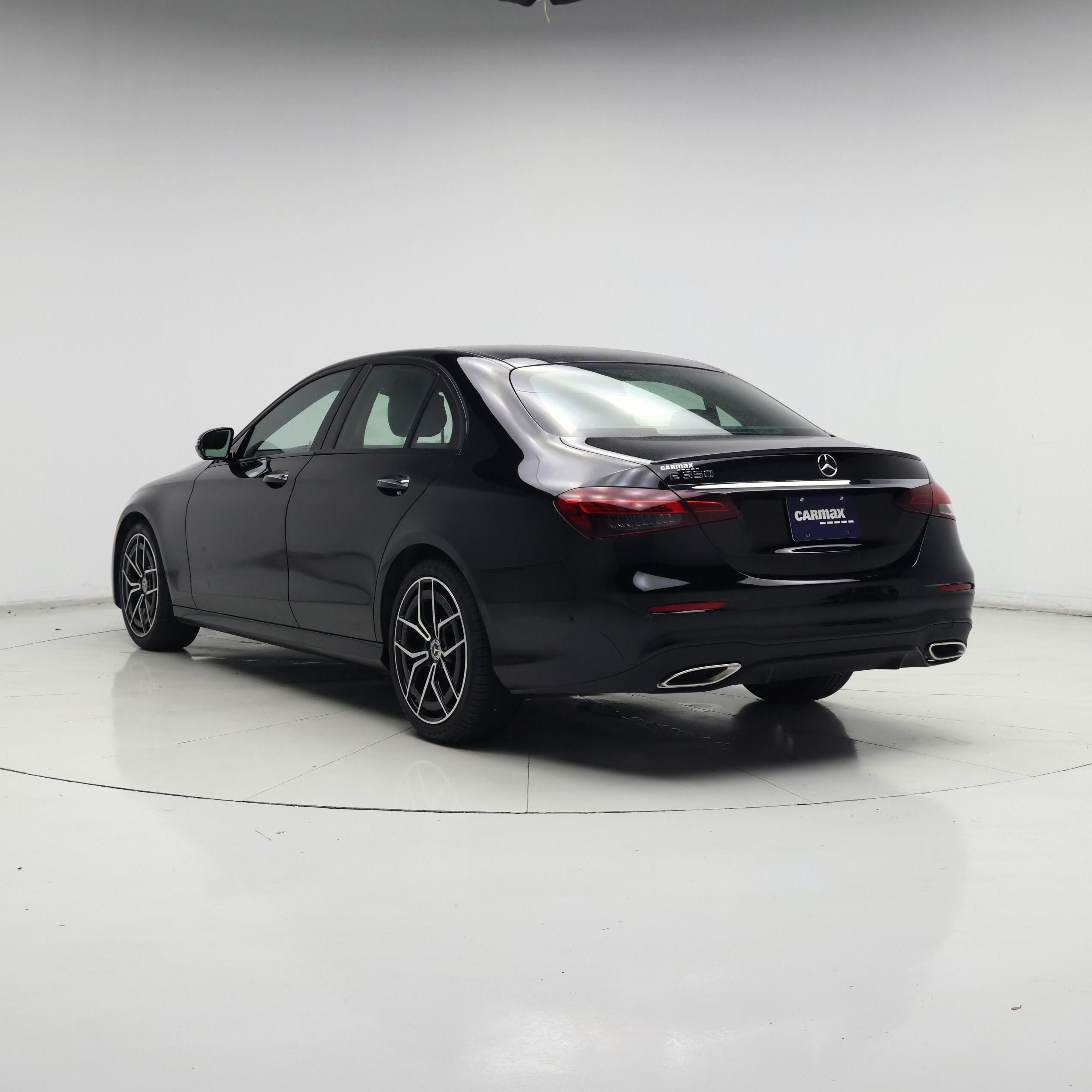 Thumbnail: 2022 Mercedes-Benz E-Class - 2