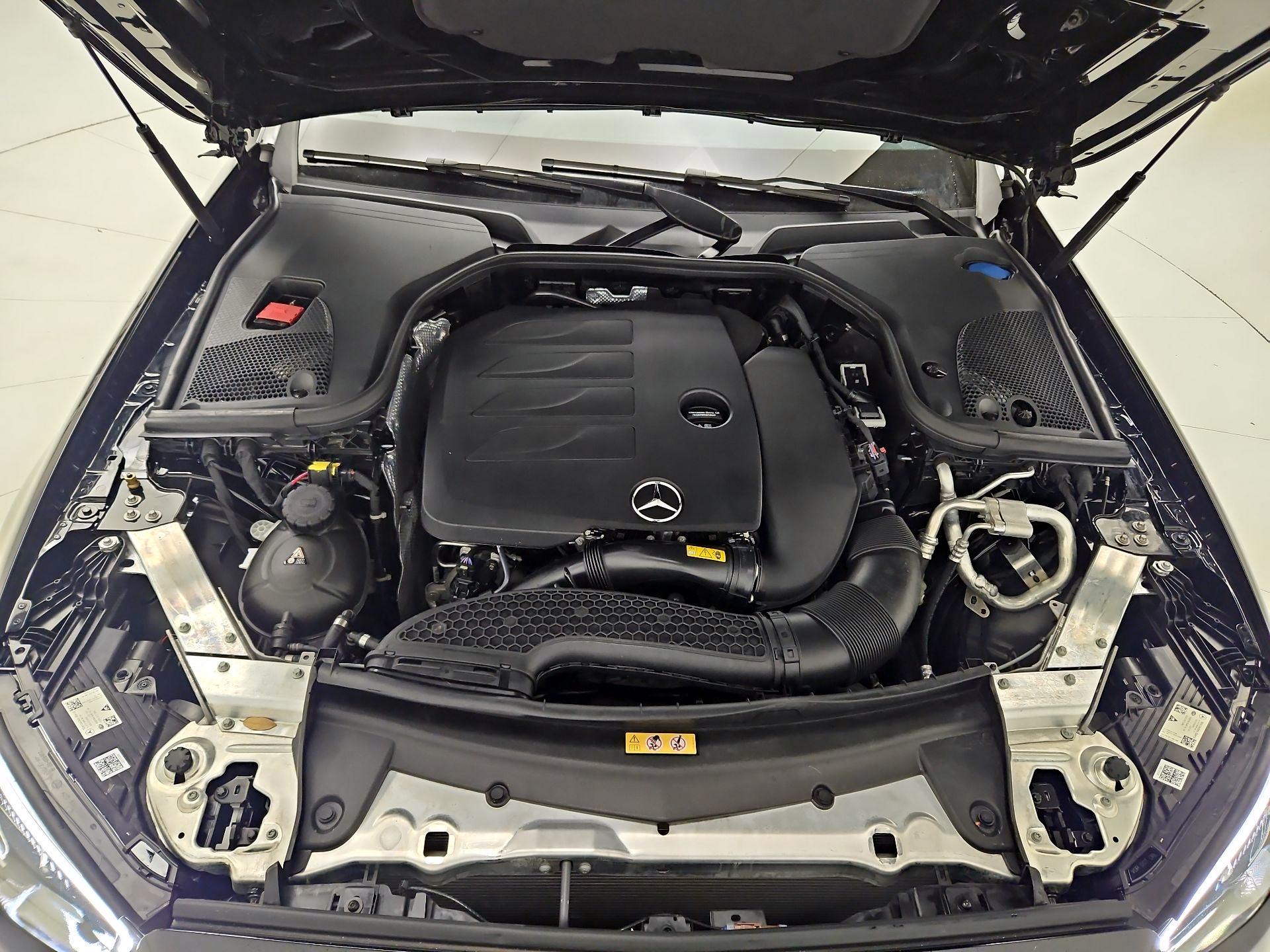 Thumbnail: 2022 Mercedes-Benz E-Class - 20