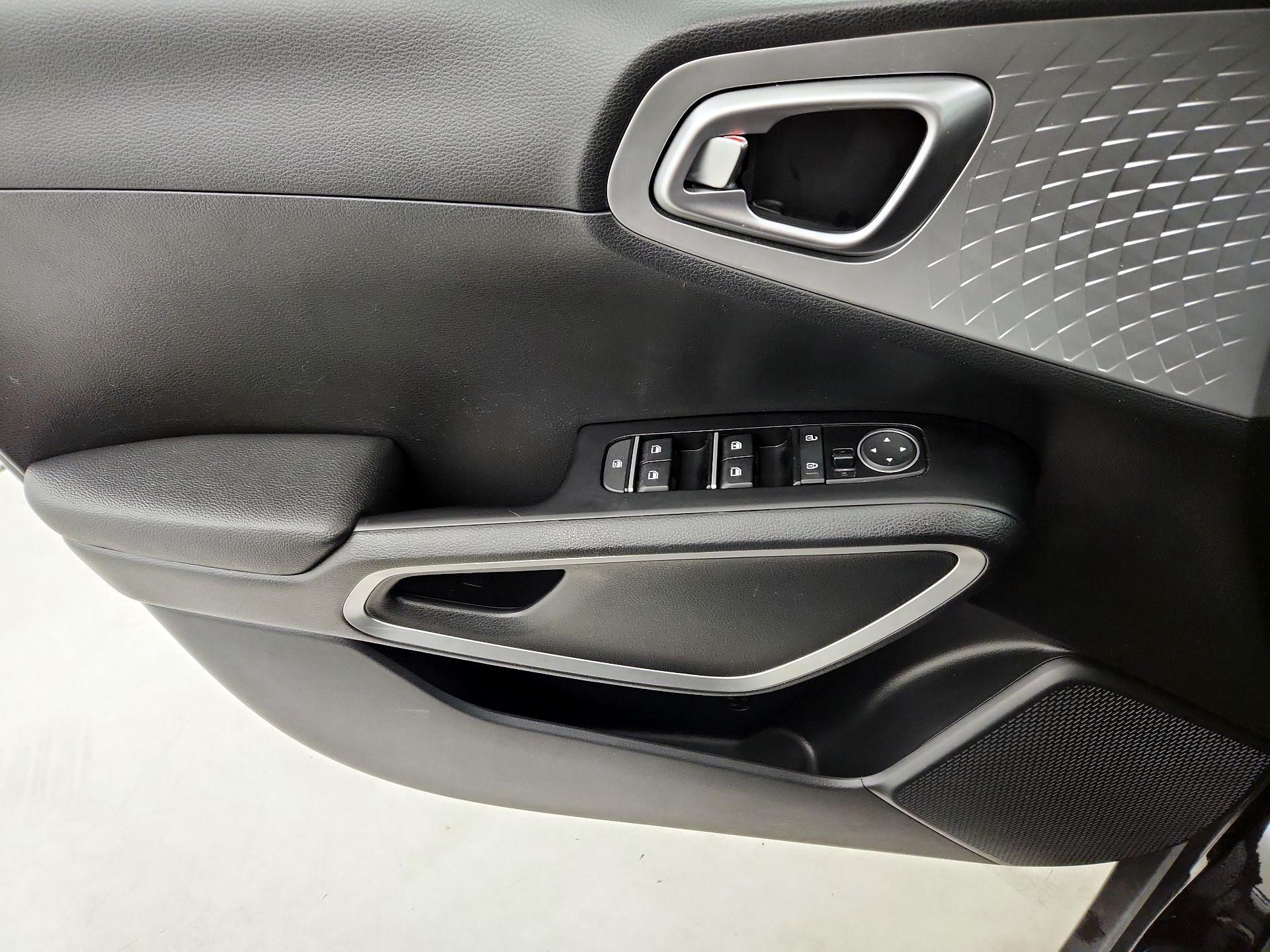 Thumbnail: 2024 Kia Soul - 12