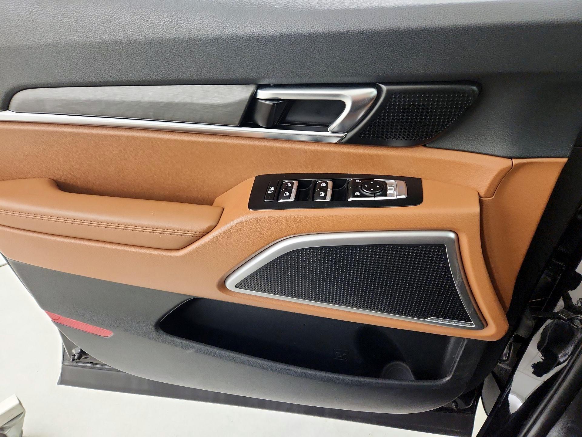 Thumbnail: 2023 Kia Telluride - 12