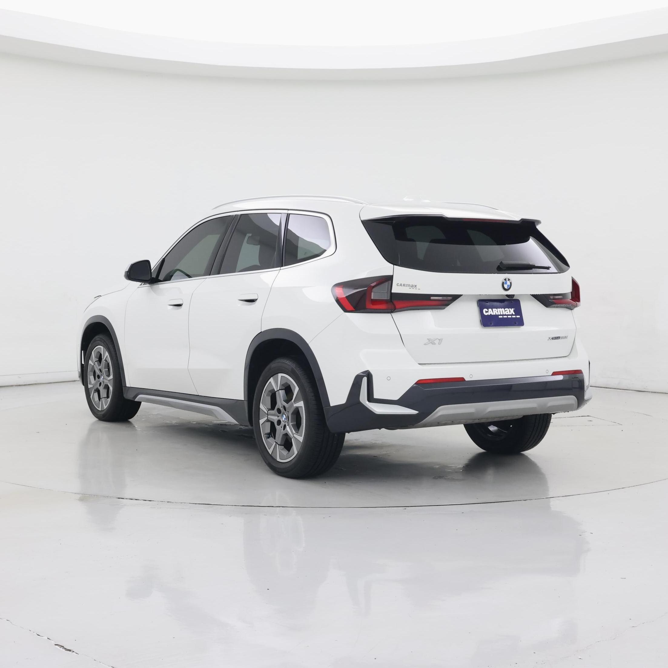 Thumbnail: 2023 BMW X1 - 2