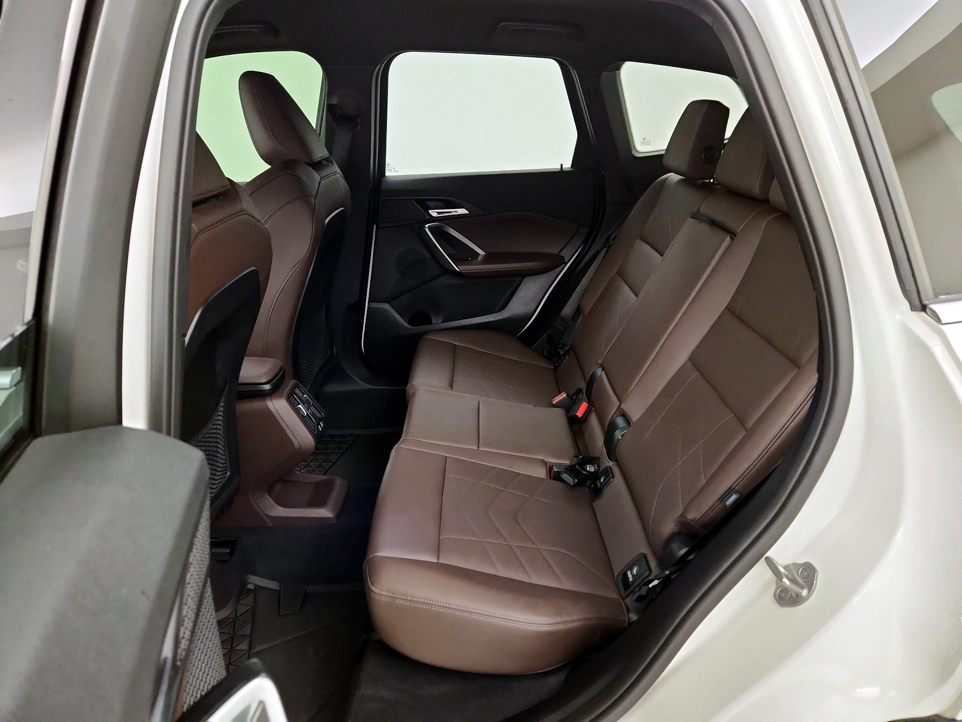 Thumbnail: 2023 BMW X1 - 20