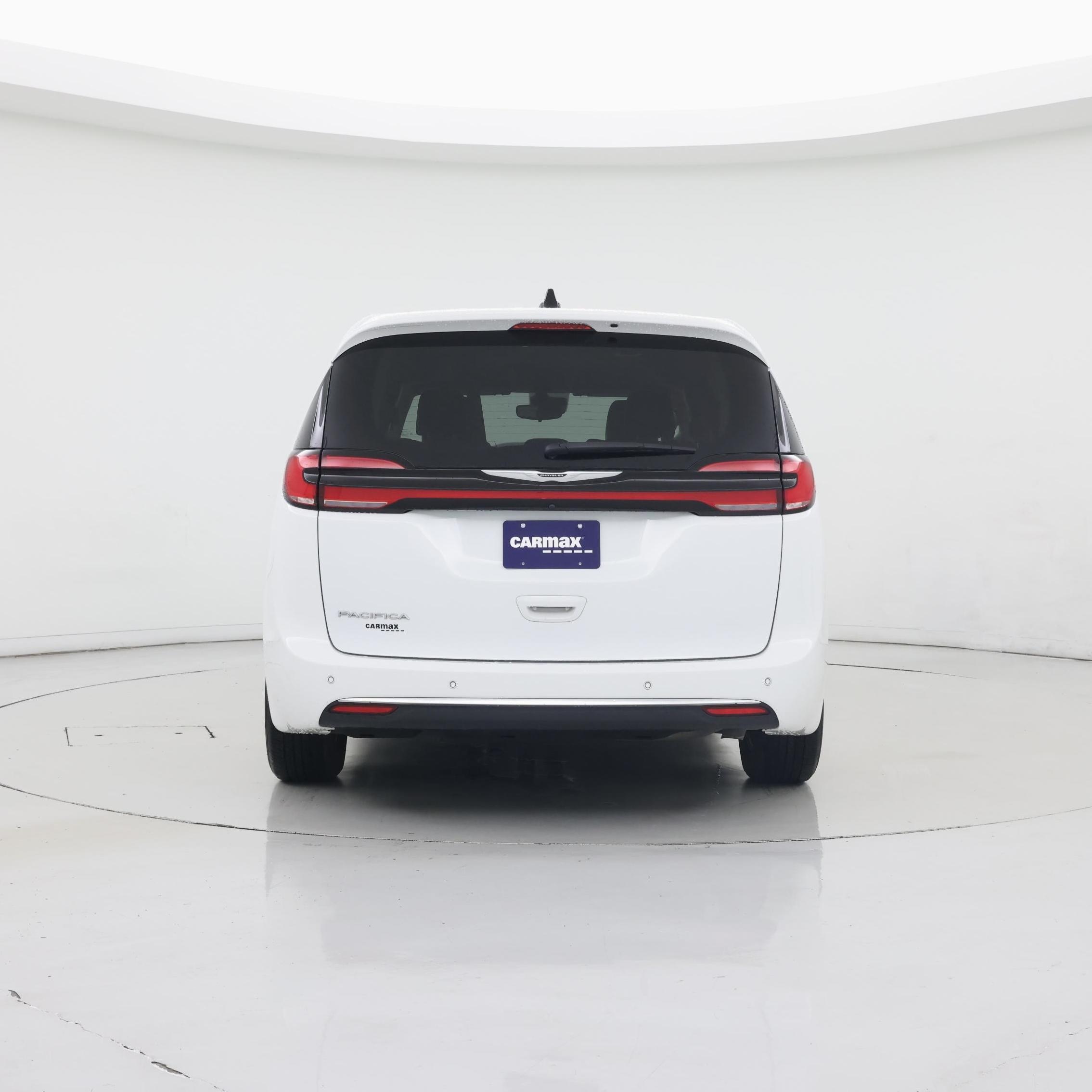 Thumbnail: 2023 Chrysler Pacifica - 6