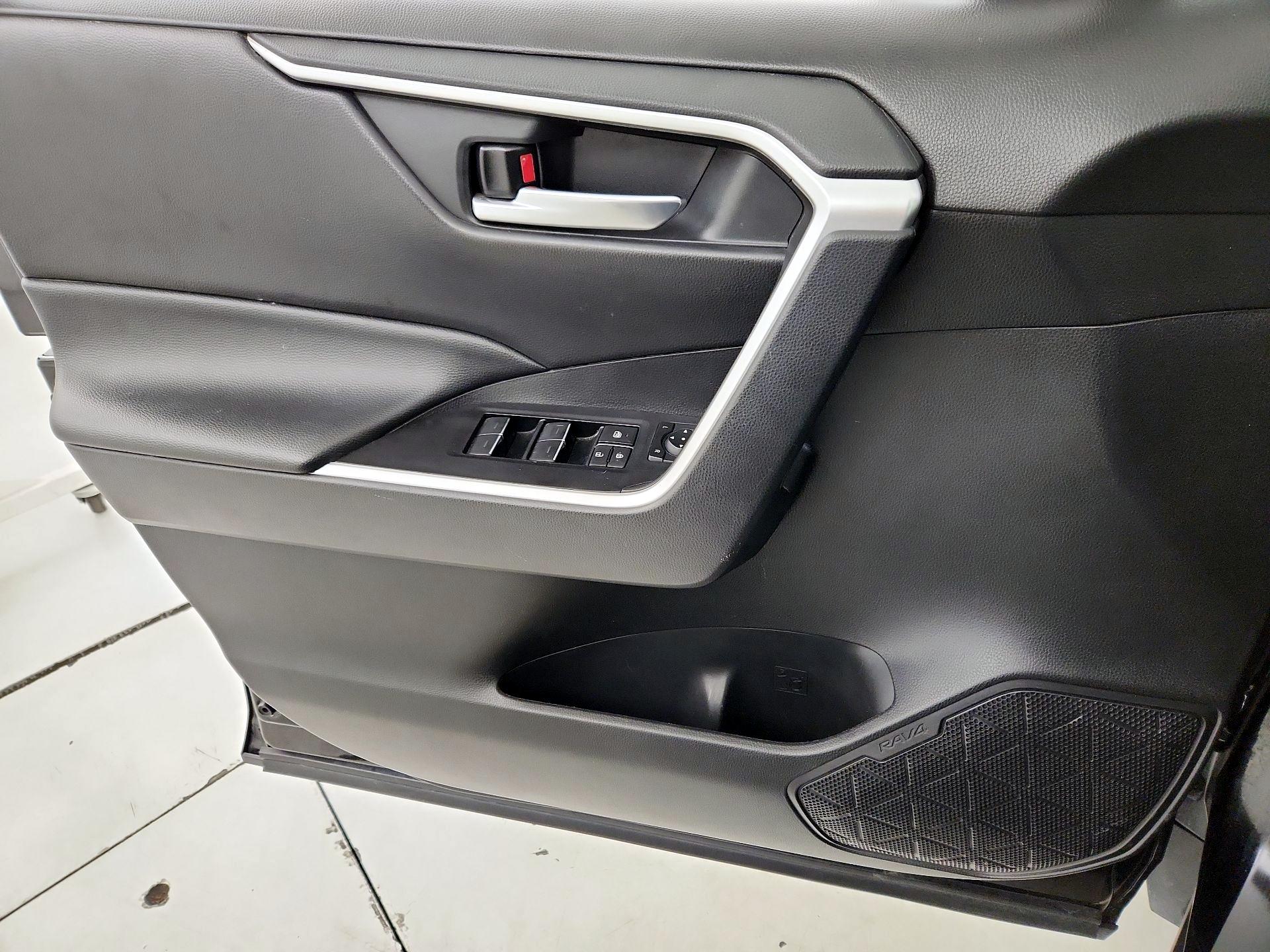 Thumbnail: 2023 Toyota RAV4 - 12