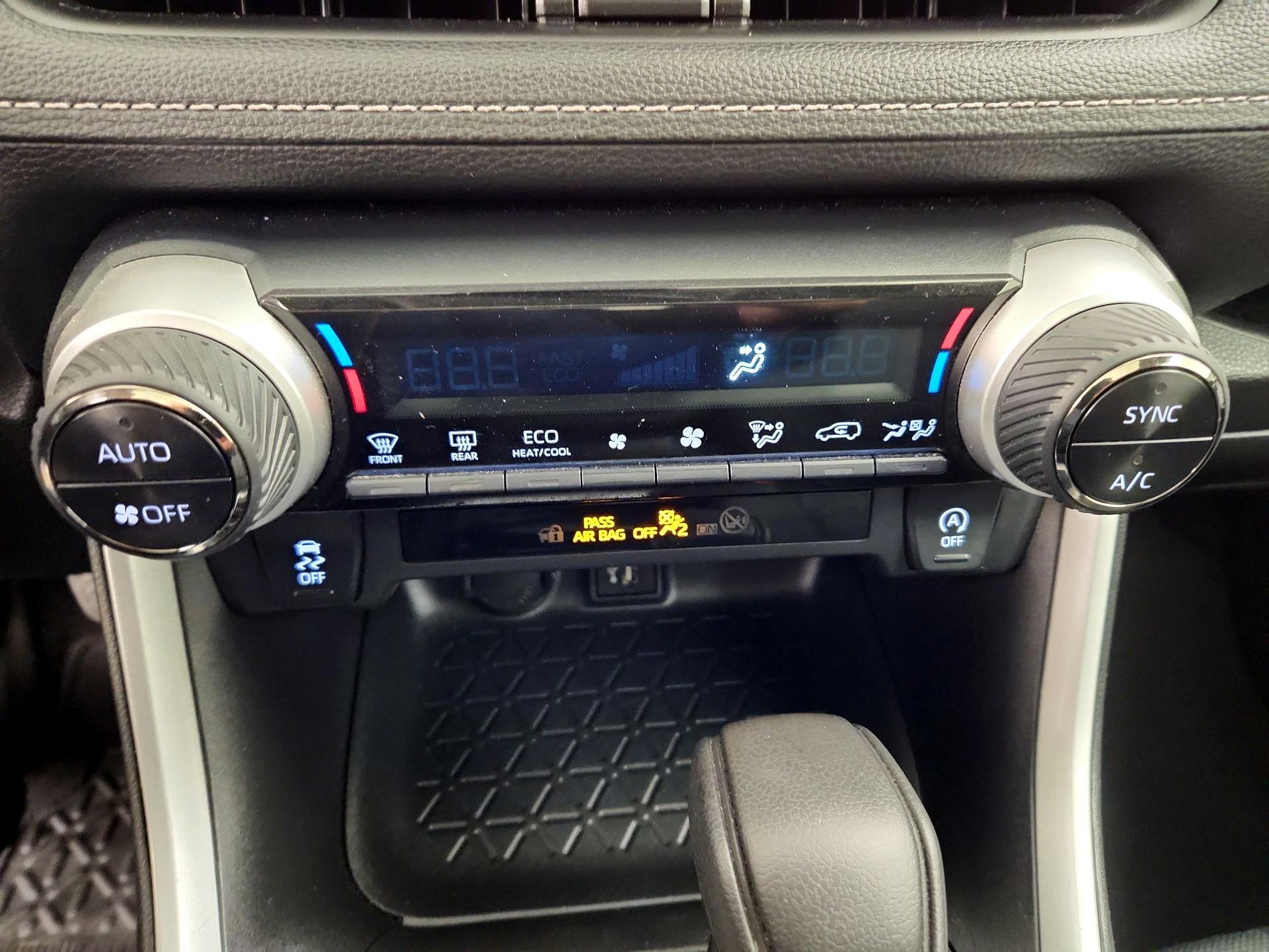 Thumbnail: 2023 Toyota RAV4 - 16