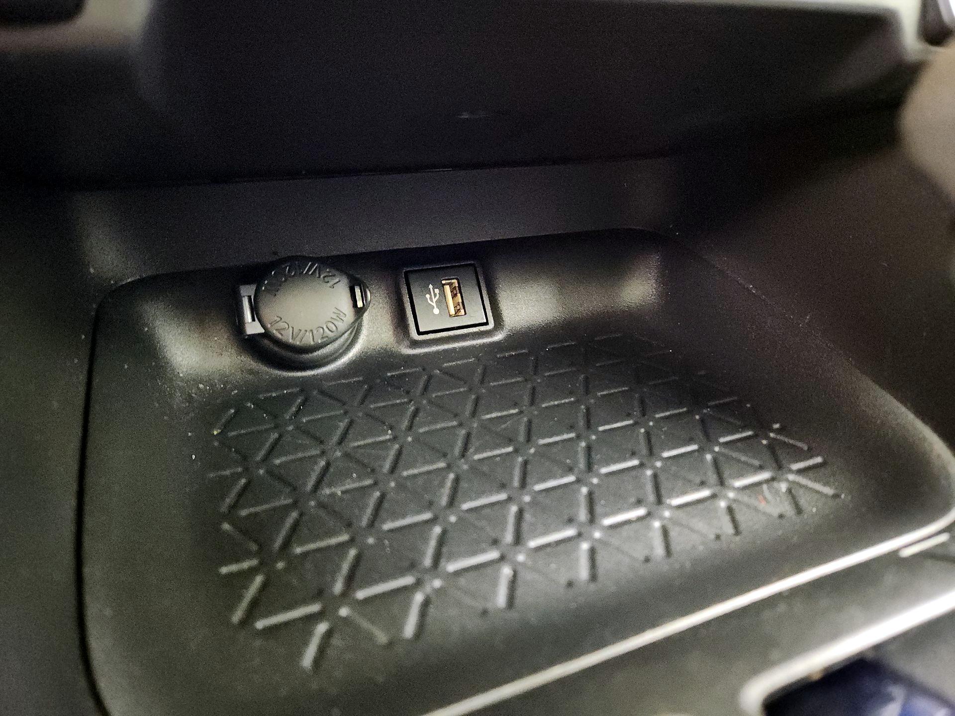 Thumbnail: 2023 Toyota RAV4 - 18