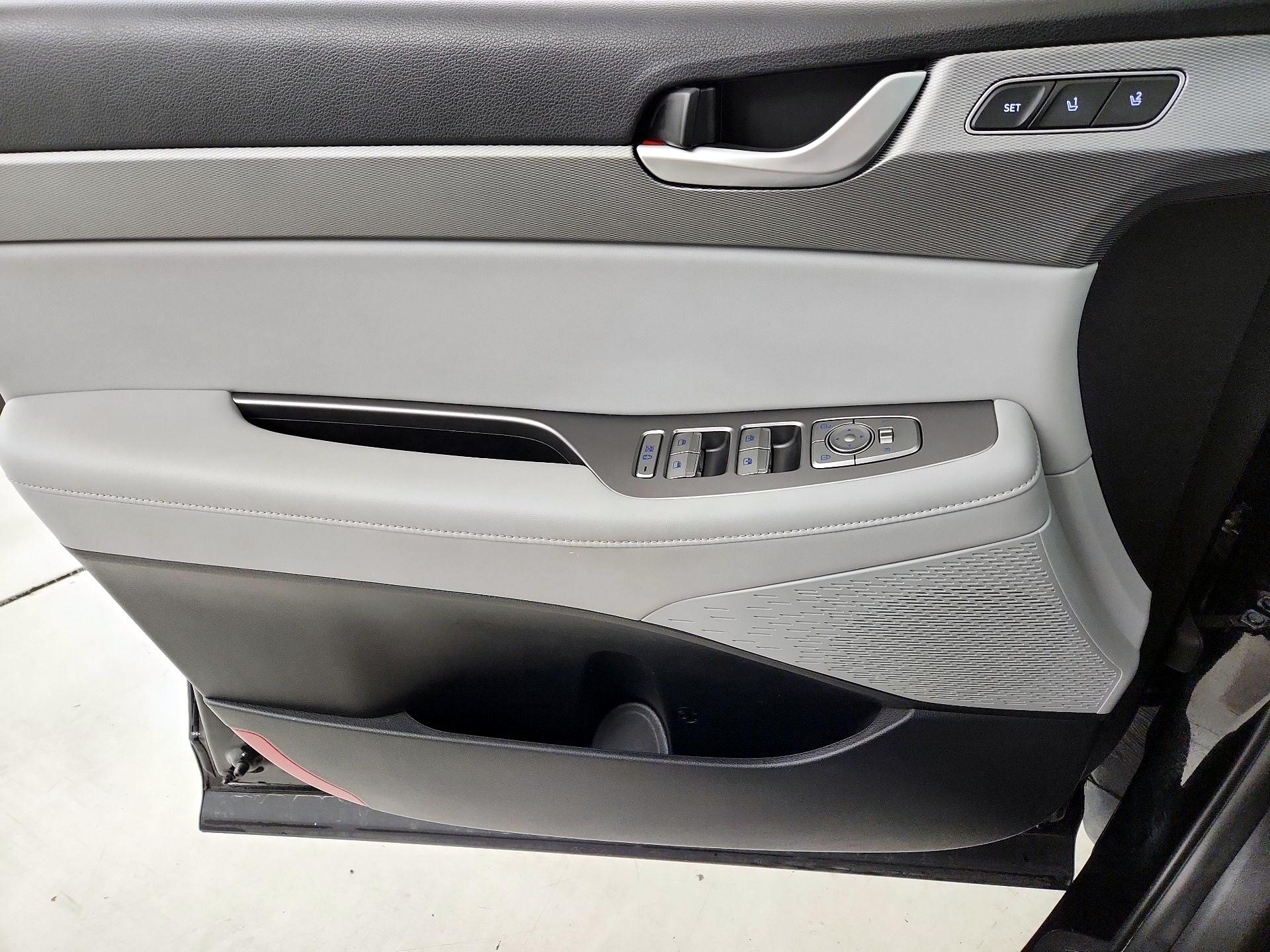 Thumbnail: 2022 Hyundai Palisade - 12