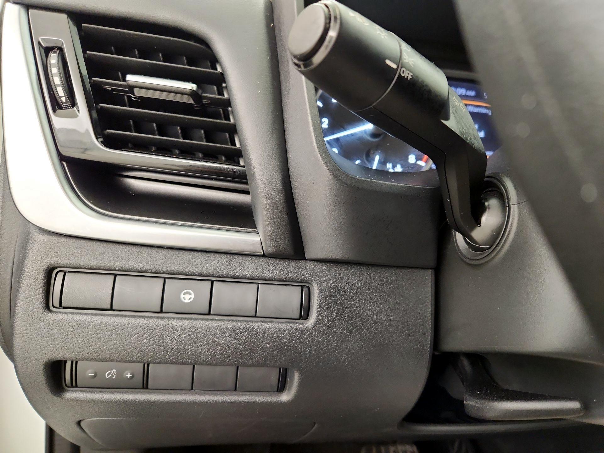 Thumbnail: 2021 Nissan Rogue - 13