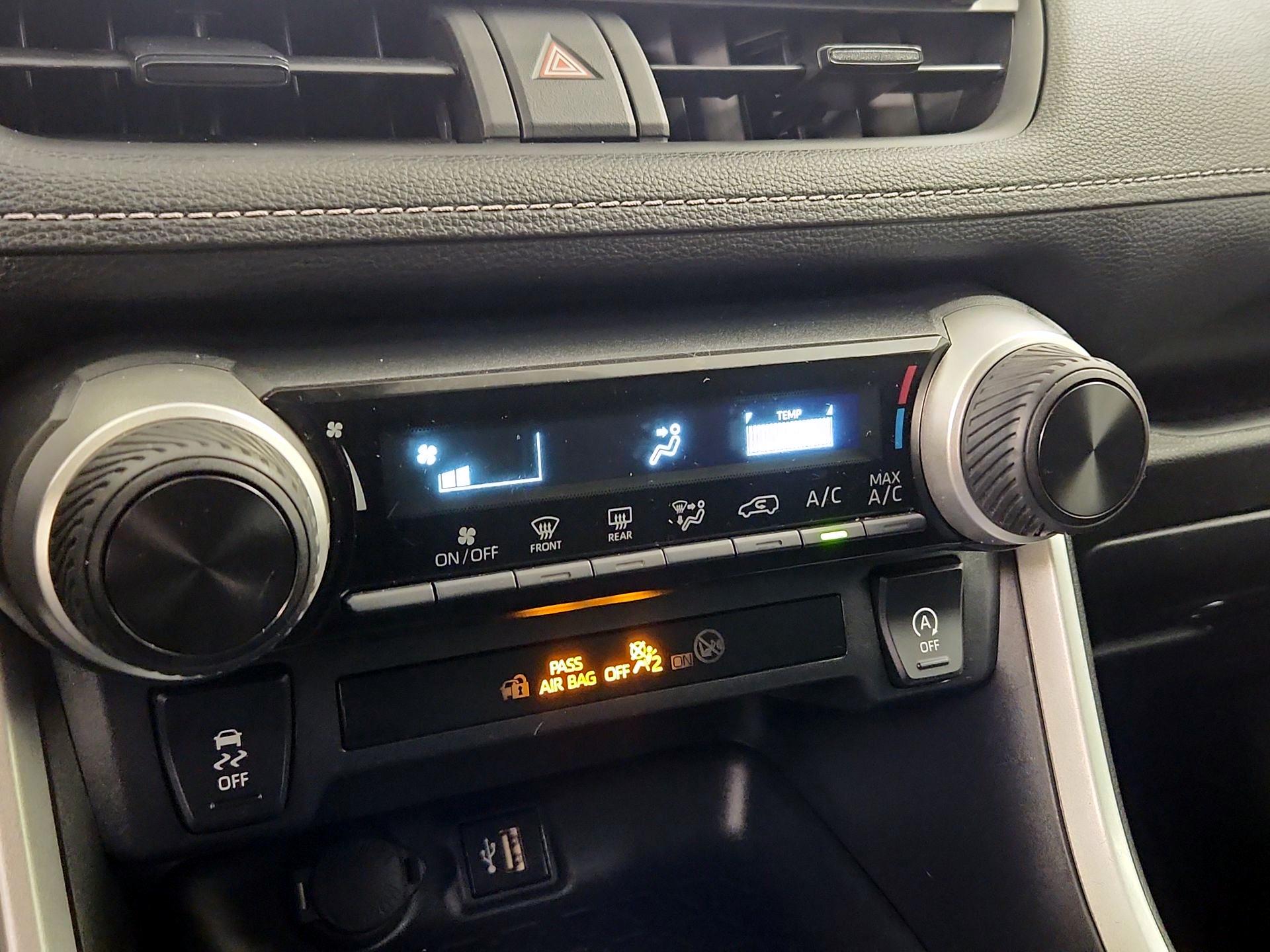 Thumbnail: 2024 Toyota RAV4 - 16