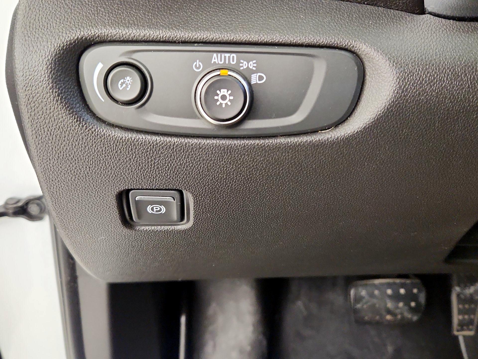 Thumbnail: 2020 Chevrolet Blazer - 13