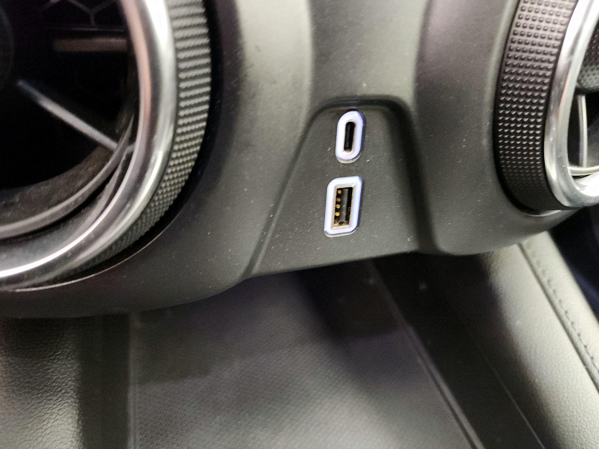 Thumbnail: 2020 Chevrolet Blazer - 19