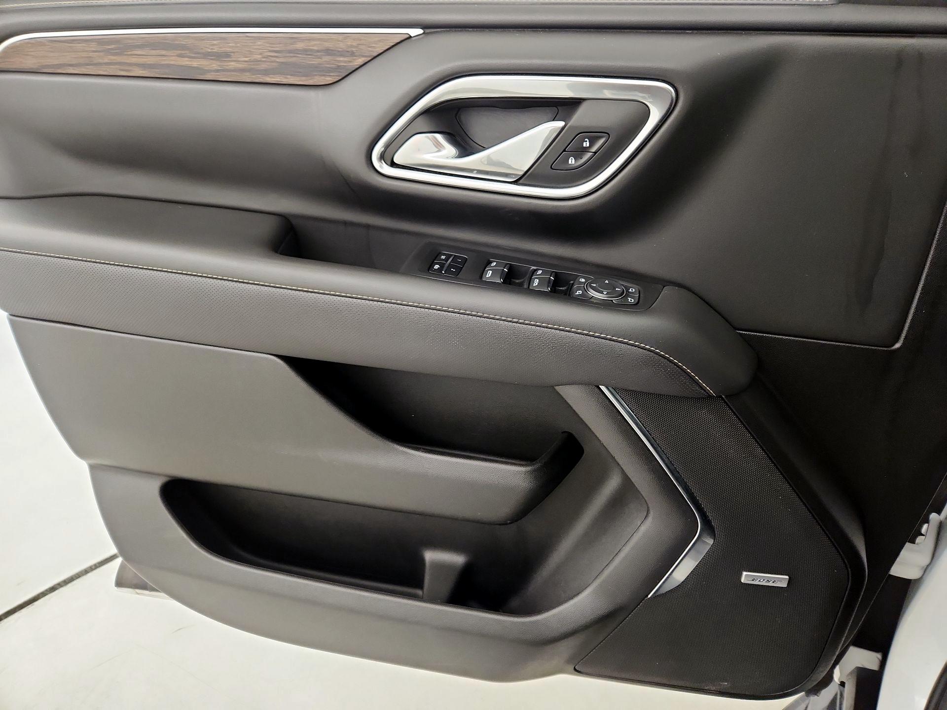 Thumbnail: 2023 Chevrolet Suburban - 12