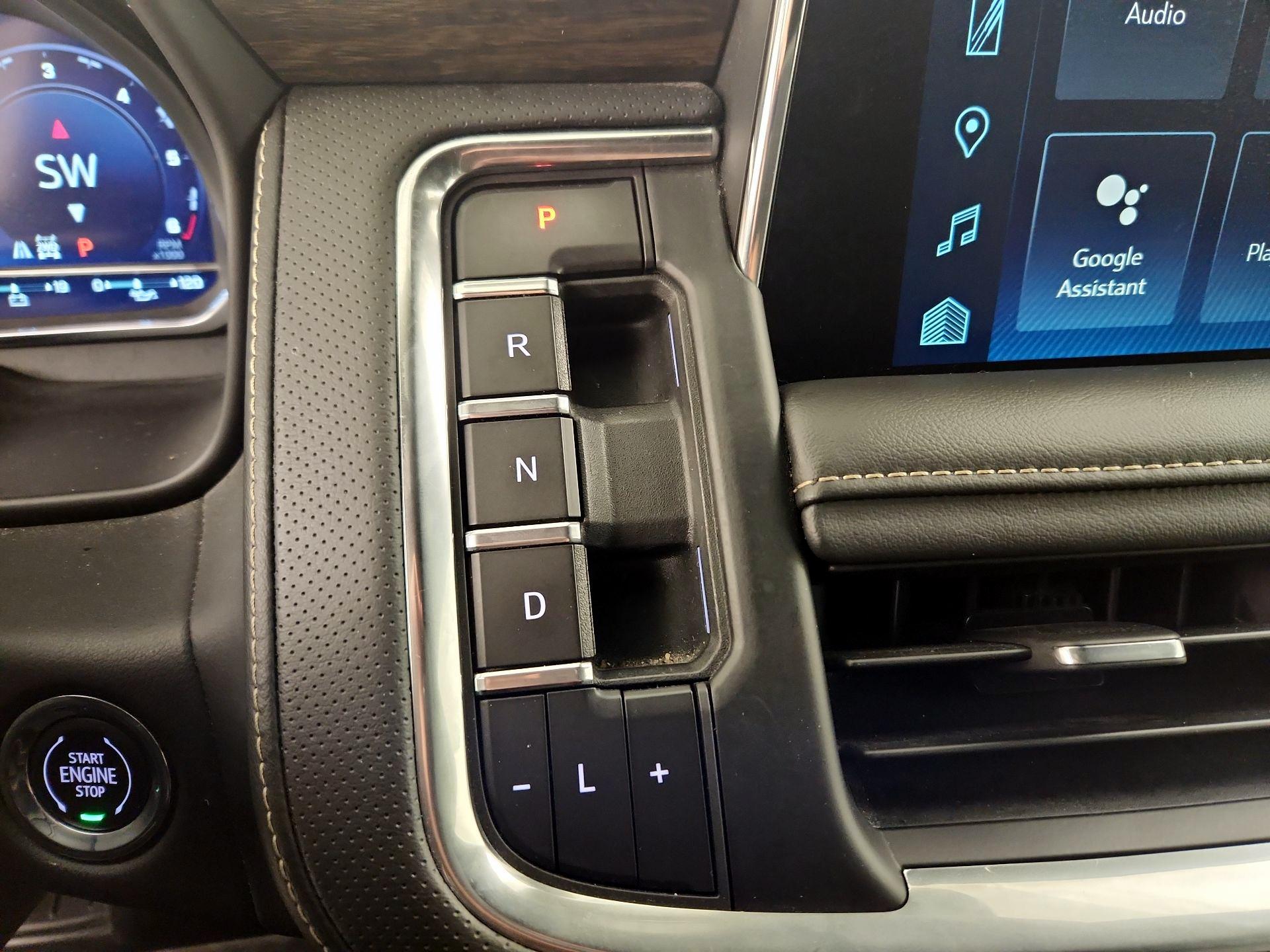 Thumbnail: 2023 Chevrolet Suburban - 17