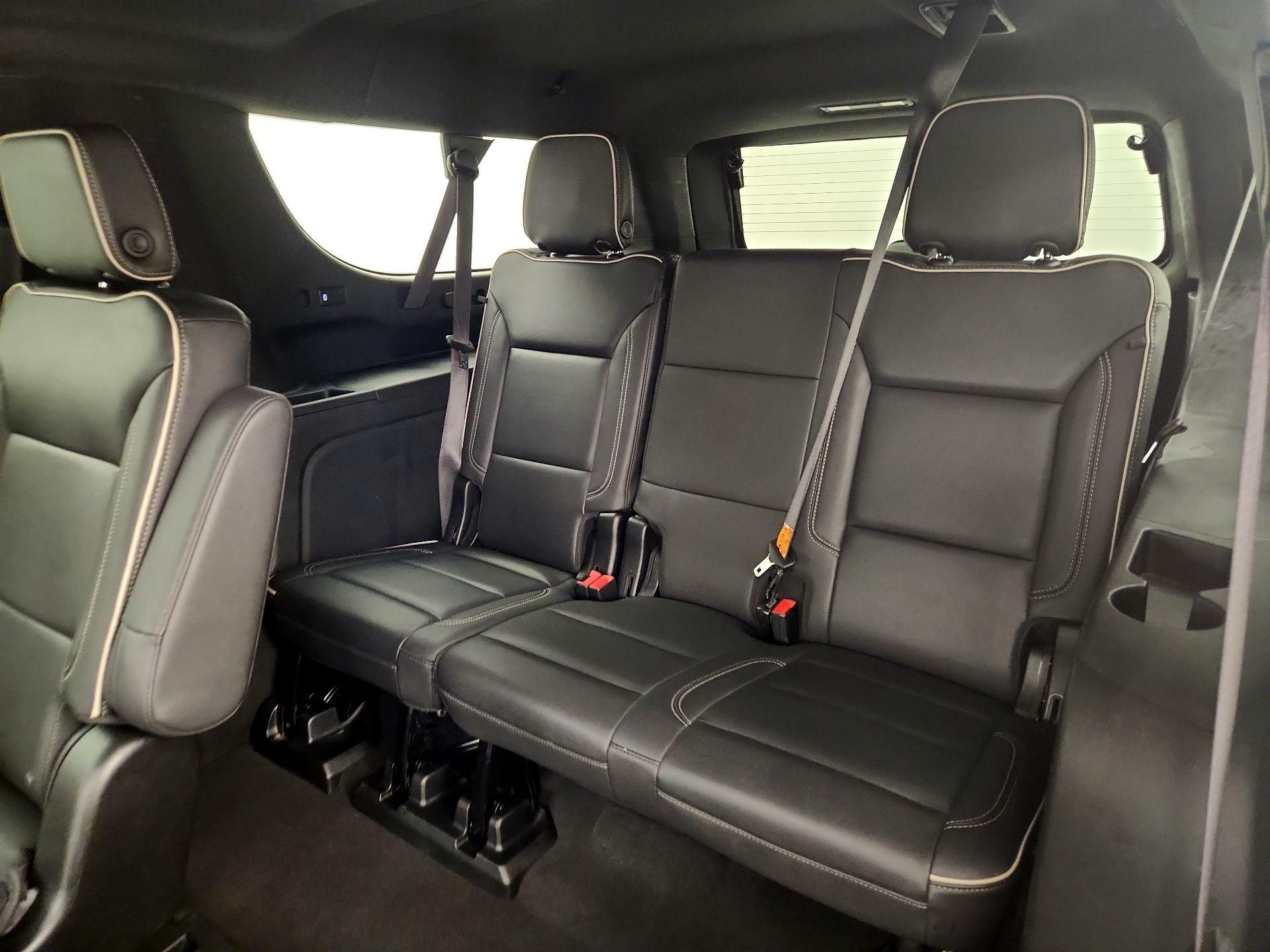 Thumbnail: 2023 Chevrolet Suburban - 20