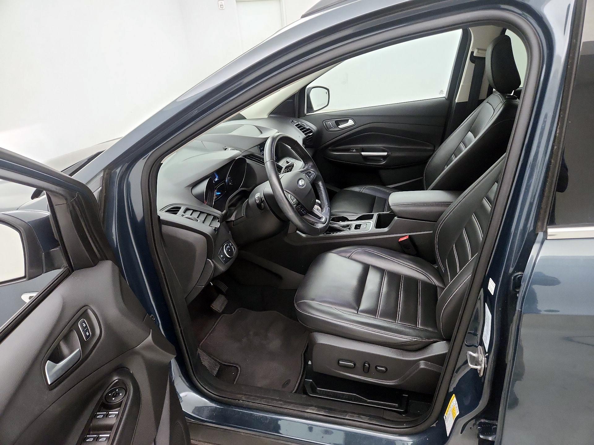 Thumbnail: 2019 Ford Escape - 11