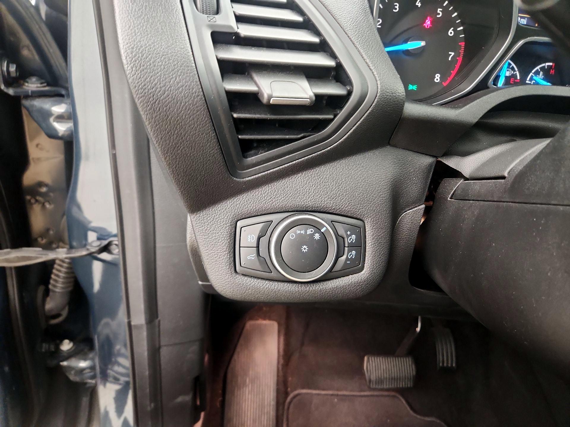 Thumbnail: 2019 Ford Escape - 13