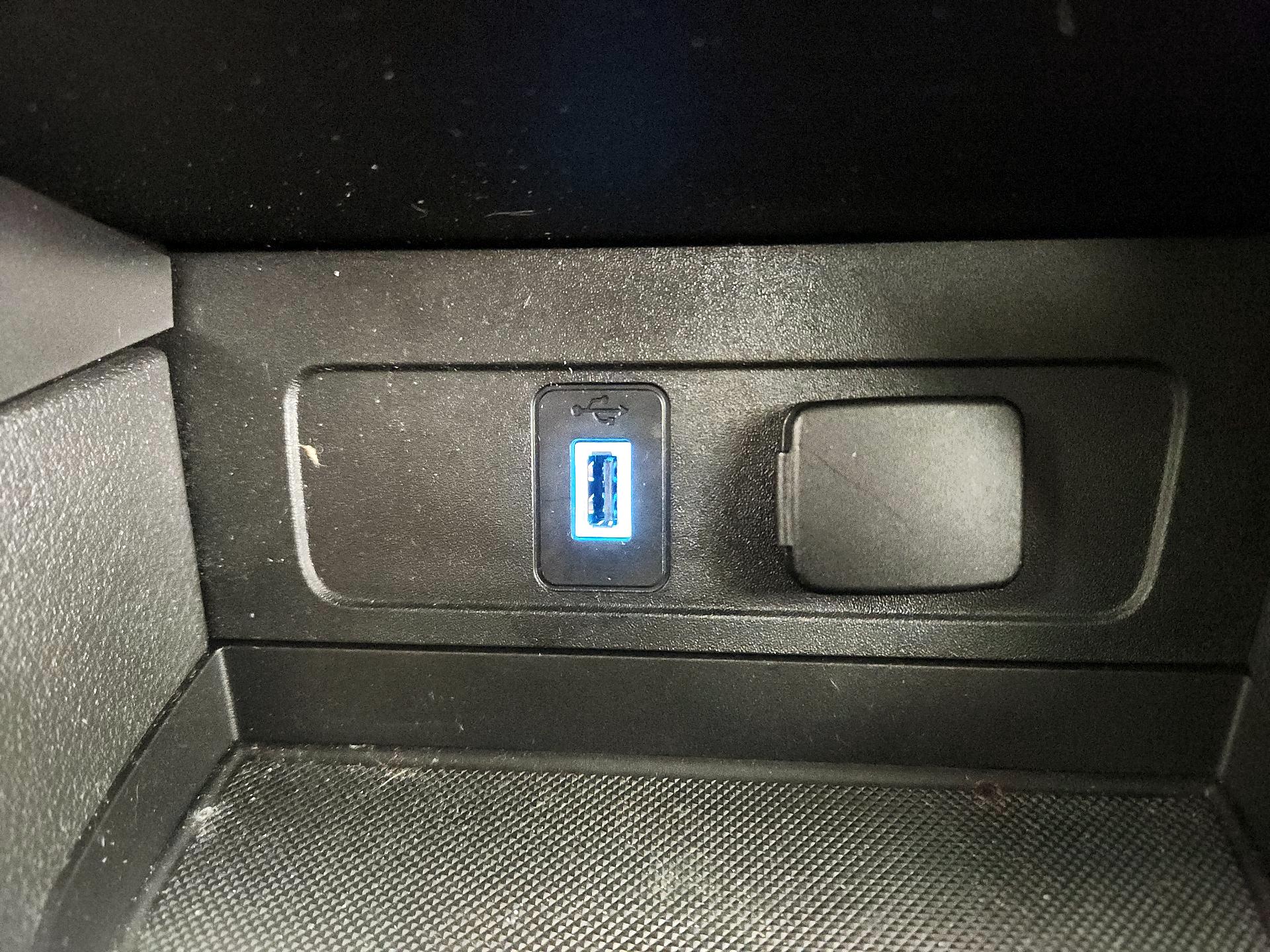 Thumbnail: 2019 Ford Escape - 18