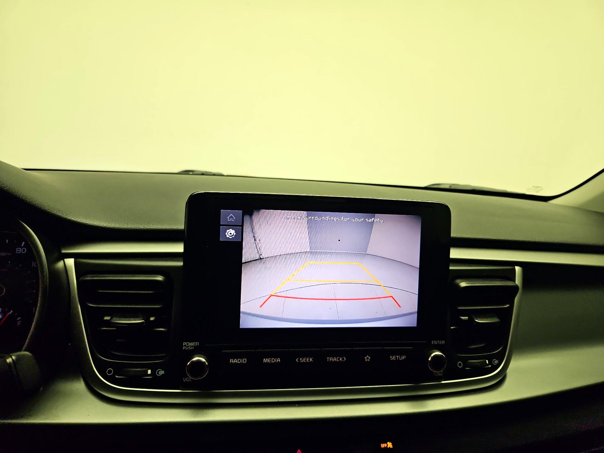 Thumbnail: 2022 Kia Rio - 13