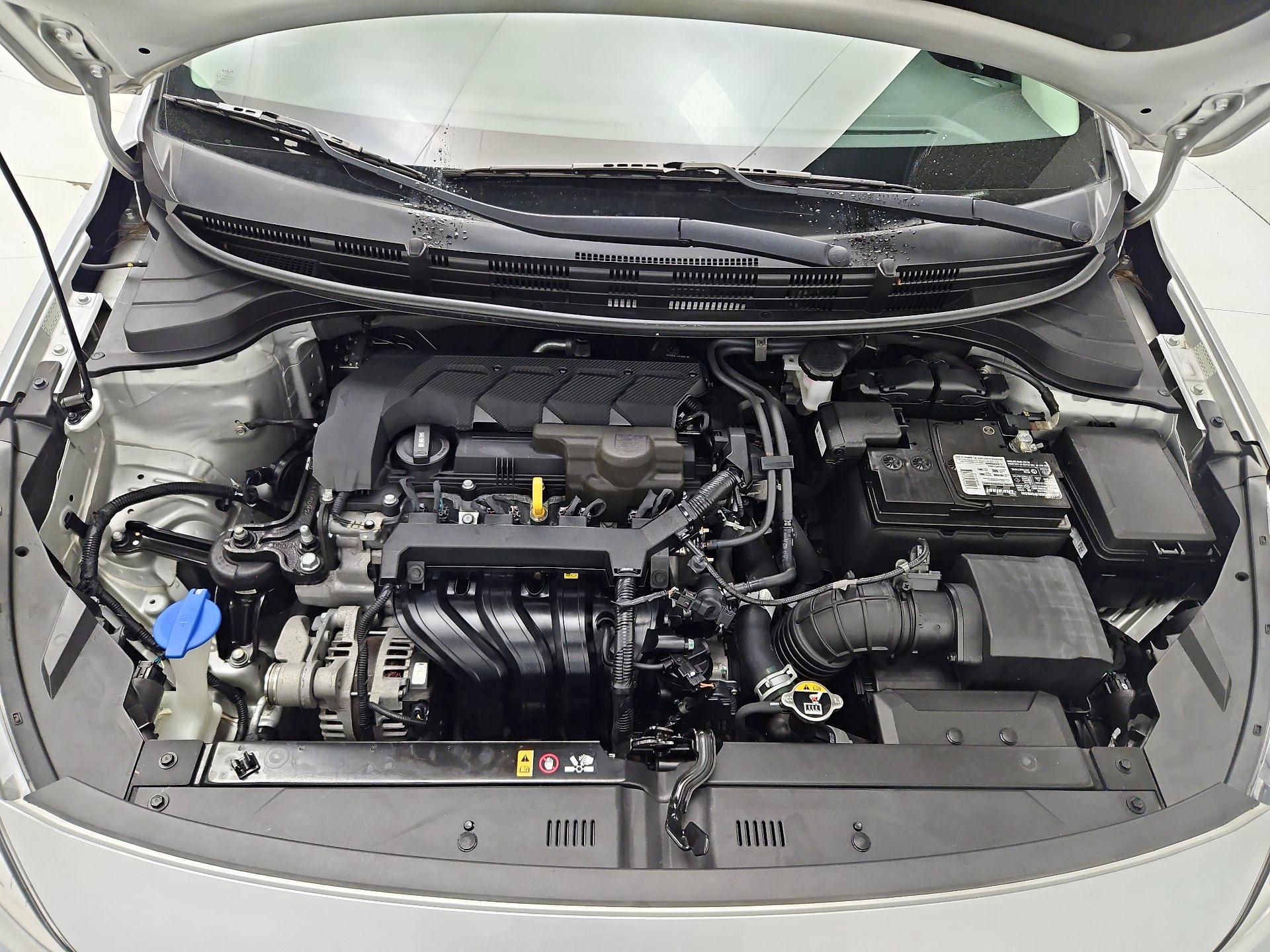 Thumbnail: 2022 Kia Rio - 19