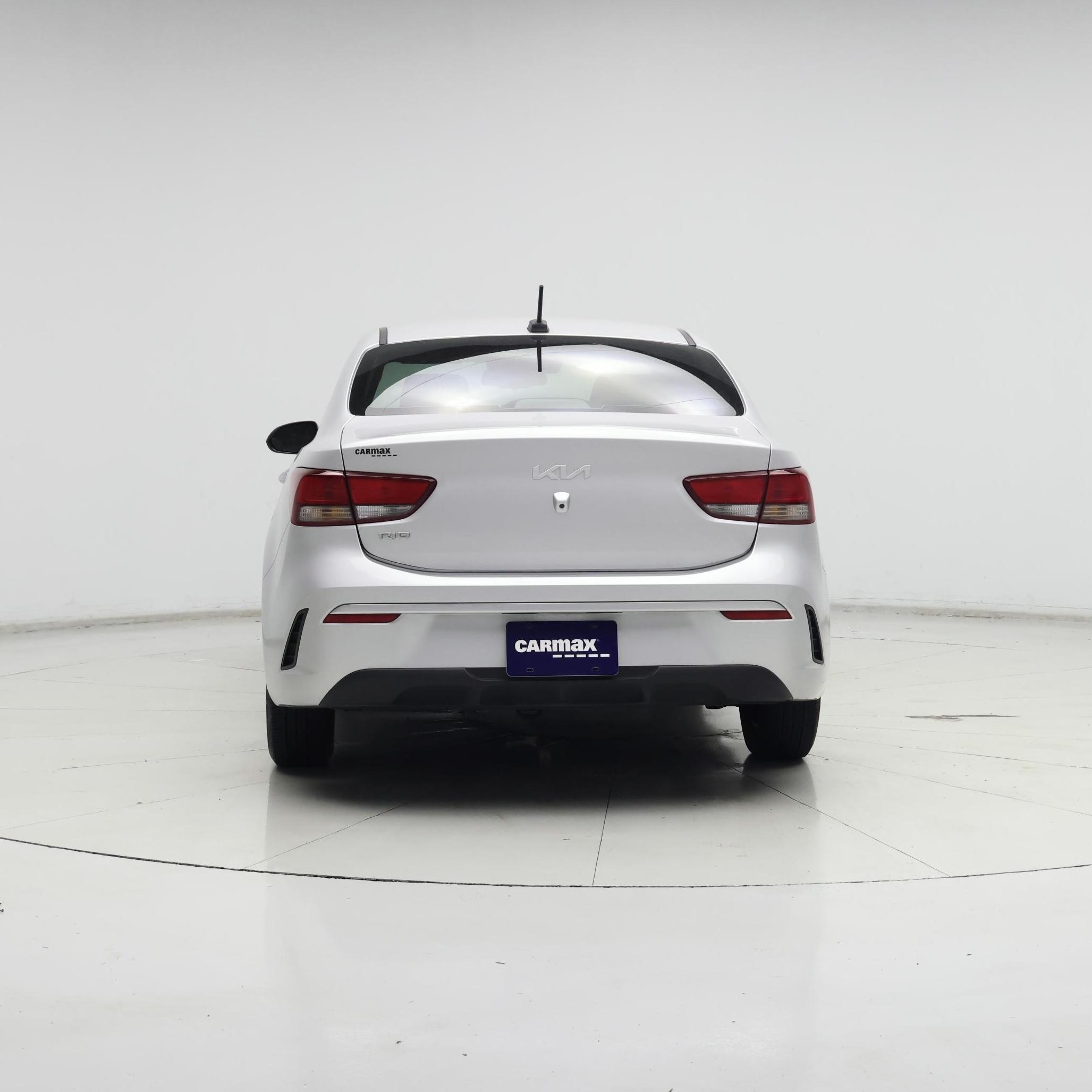 Thumbnail: 2022 Kia Rio - 6