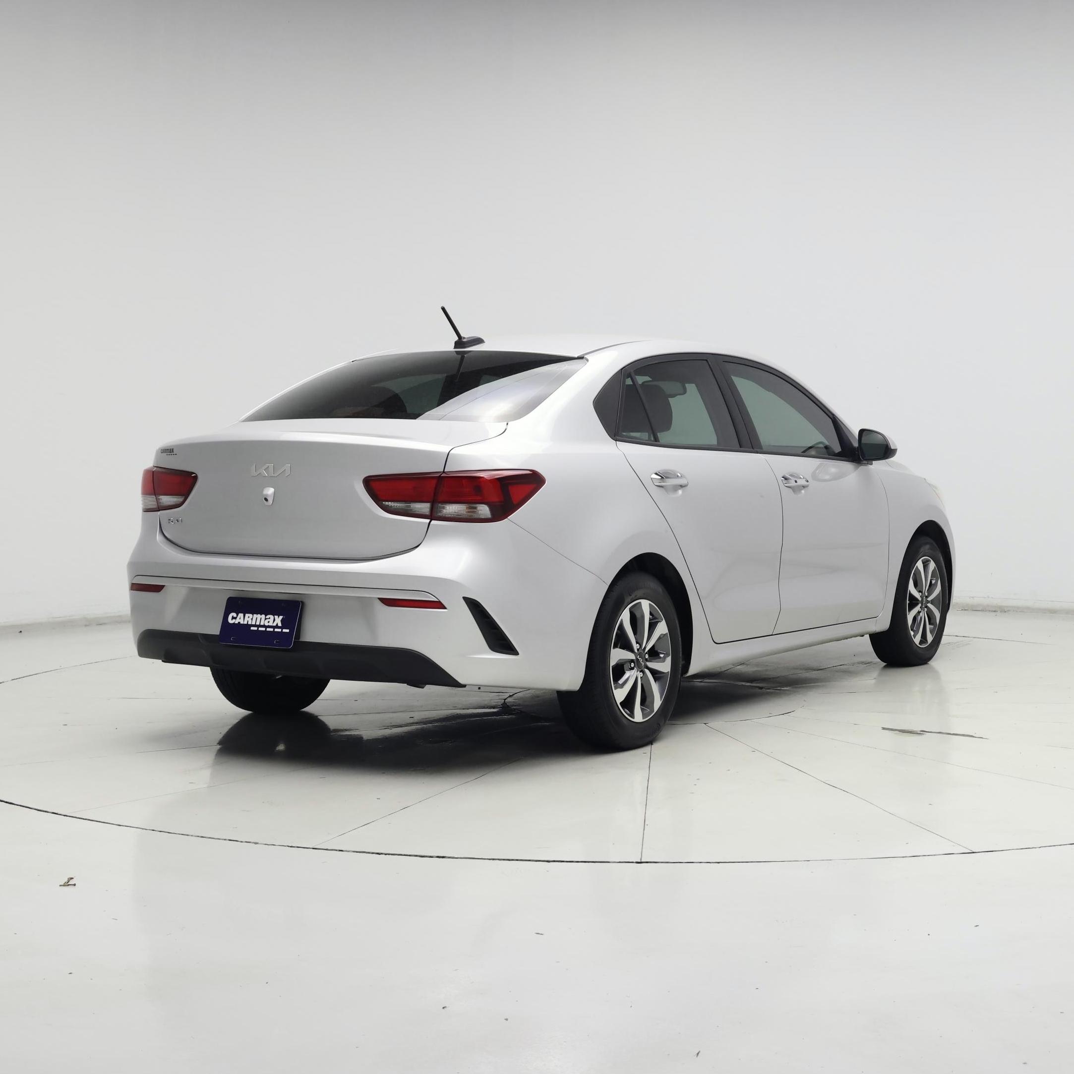 Thumbnail: 2022 Kia Rio - 8