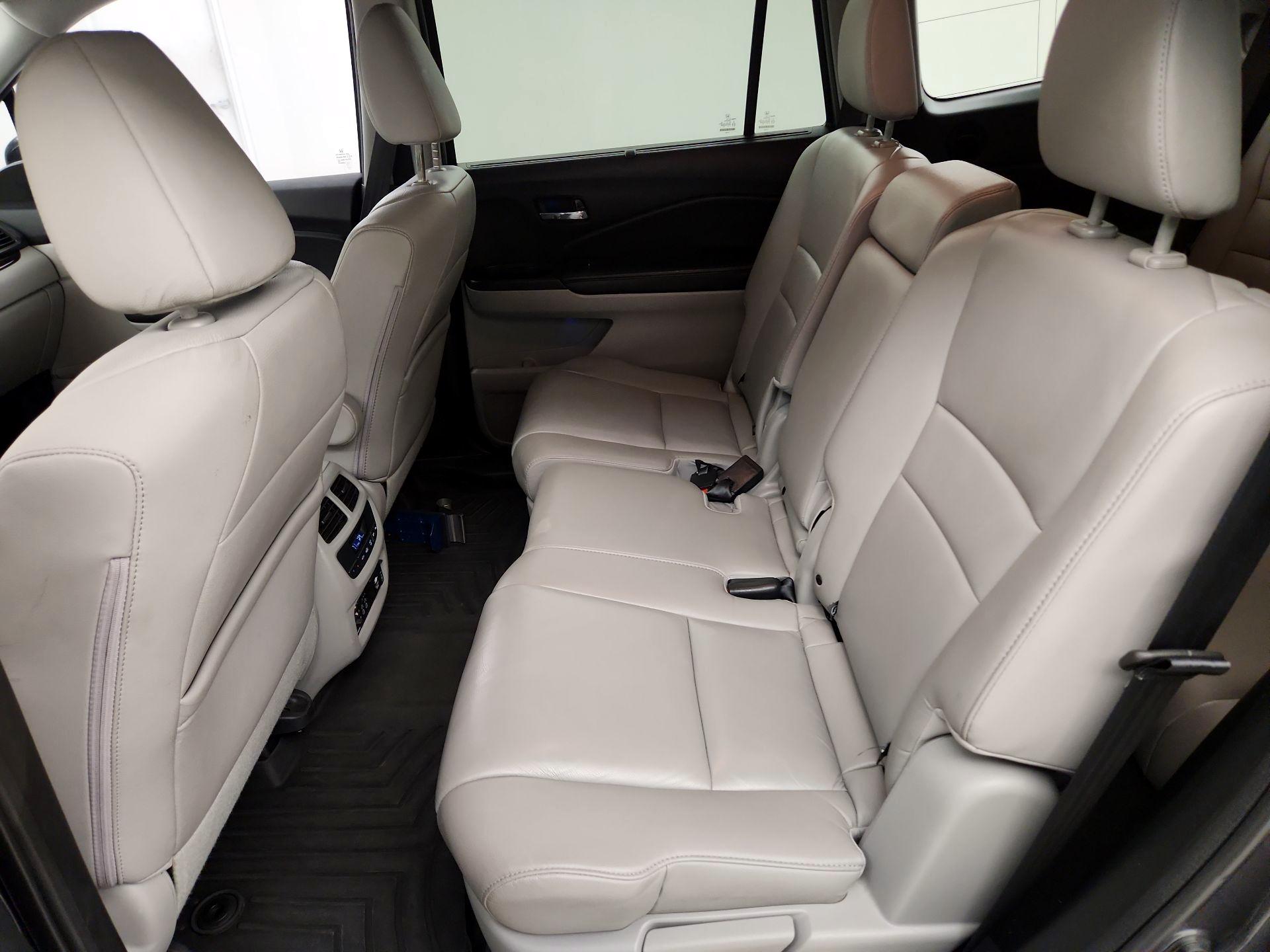 Thumbnail: 2016 Honda Pilot - 20