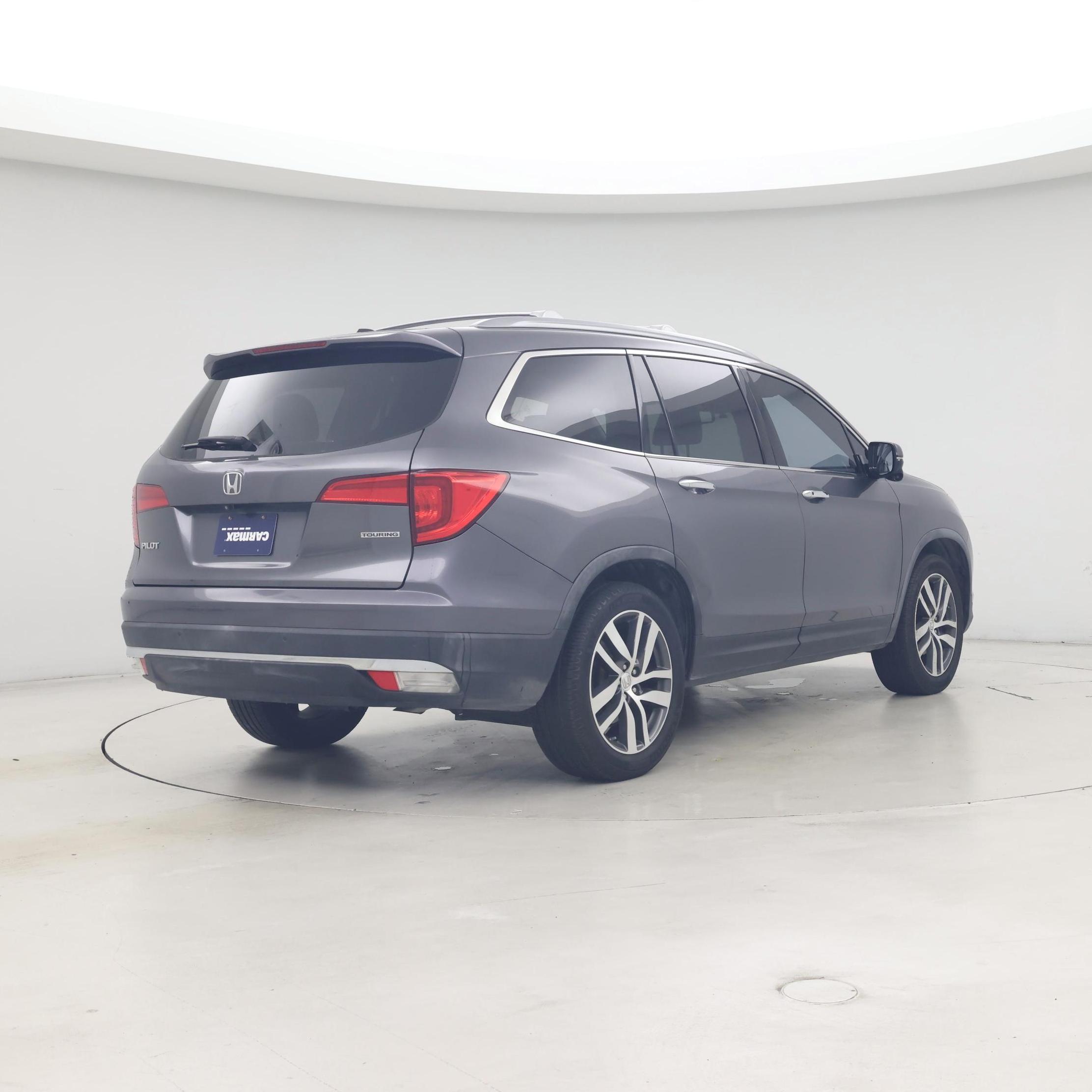 Thumbnail: 2016 Honda Pilot - 8