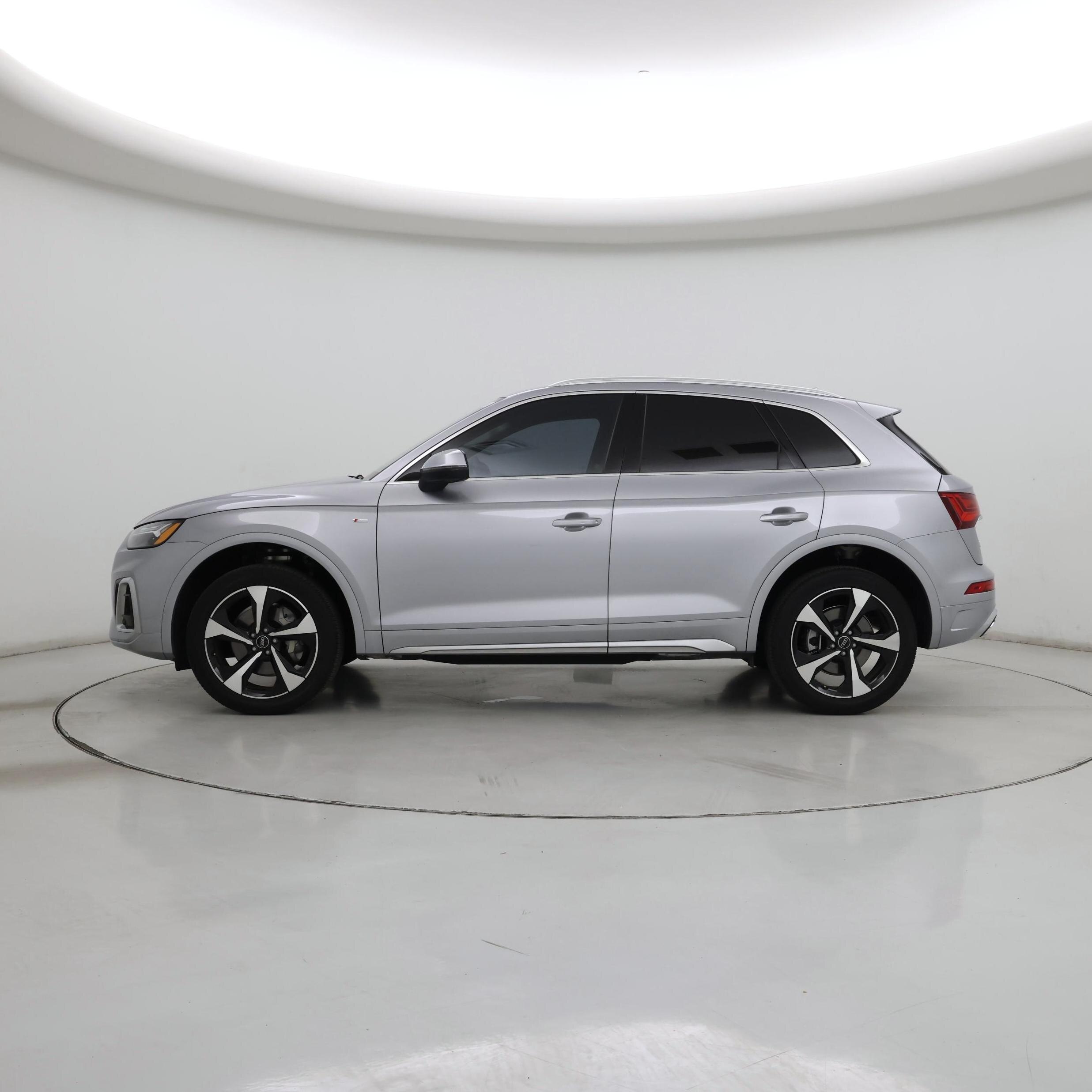 Thumbnail: 2024 Audi Q5 - 3
