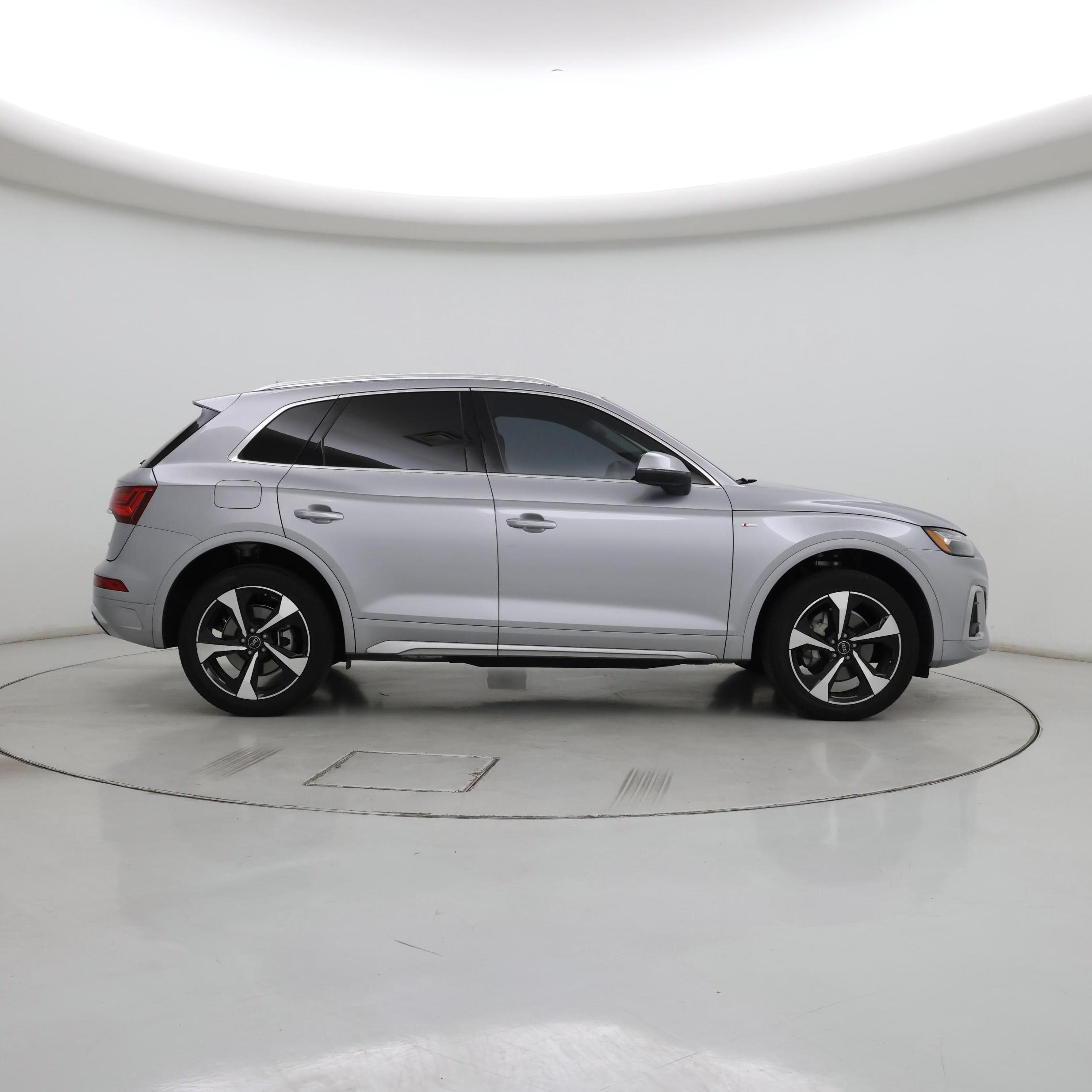 Thumbnail: 2024 Audi Q5 - 7