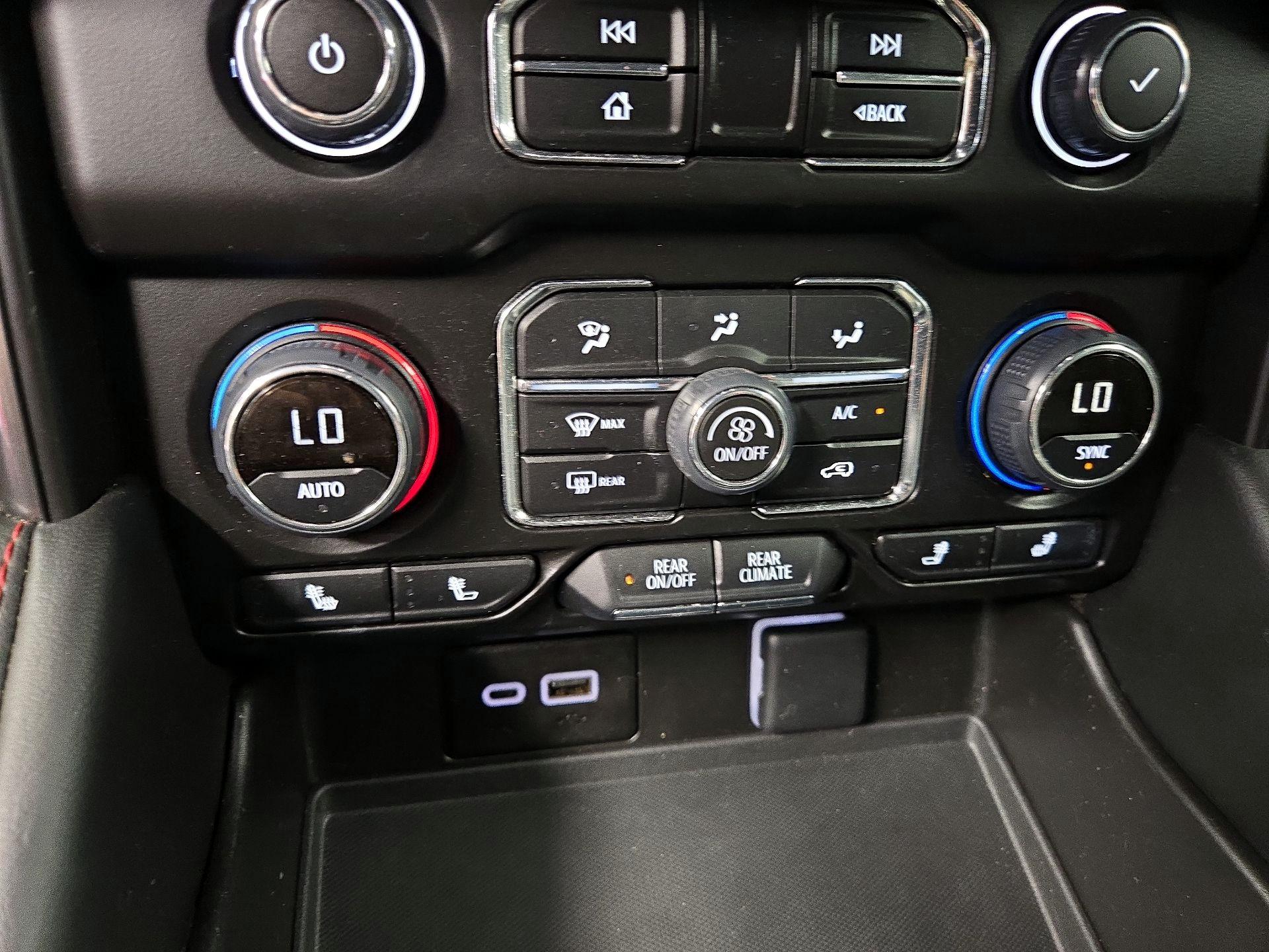 Thumbnail: 2024 Chevrolet Tahoe - 17