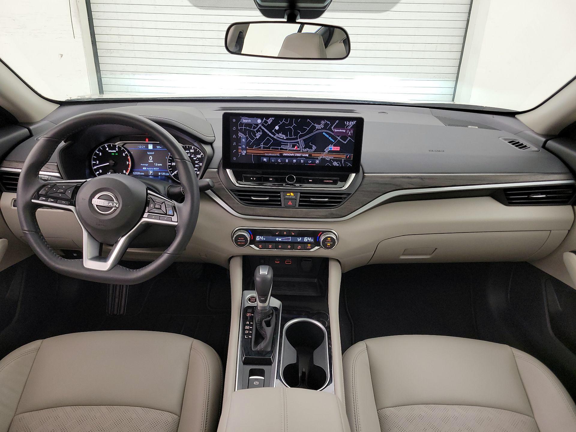 Thumbnail: 2025 Nissan Altima - 9